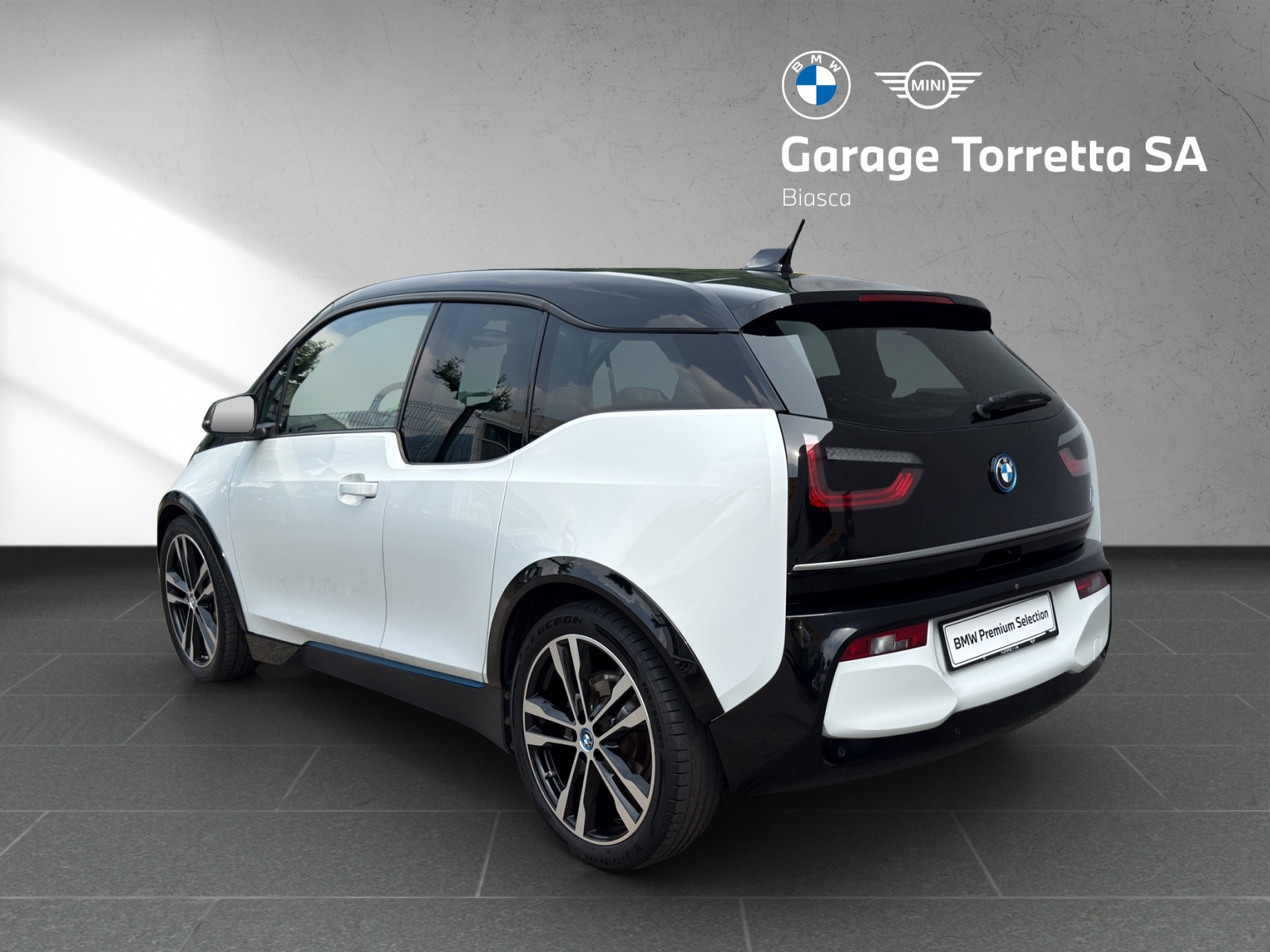 BMW i3s (120Ah)-image-2