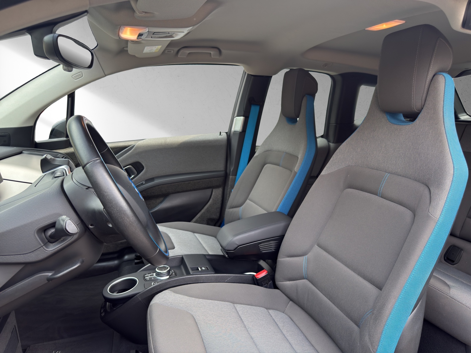 BMW i3s (120Ah)-image-15