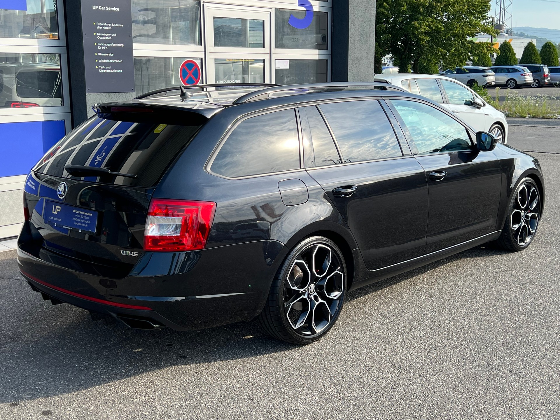 SKODA Octavia Combi 2.0 TSI RS230 DSG-image-4