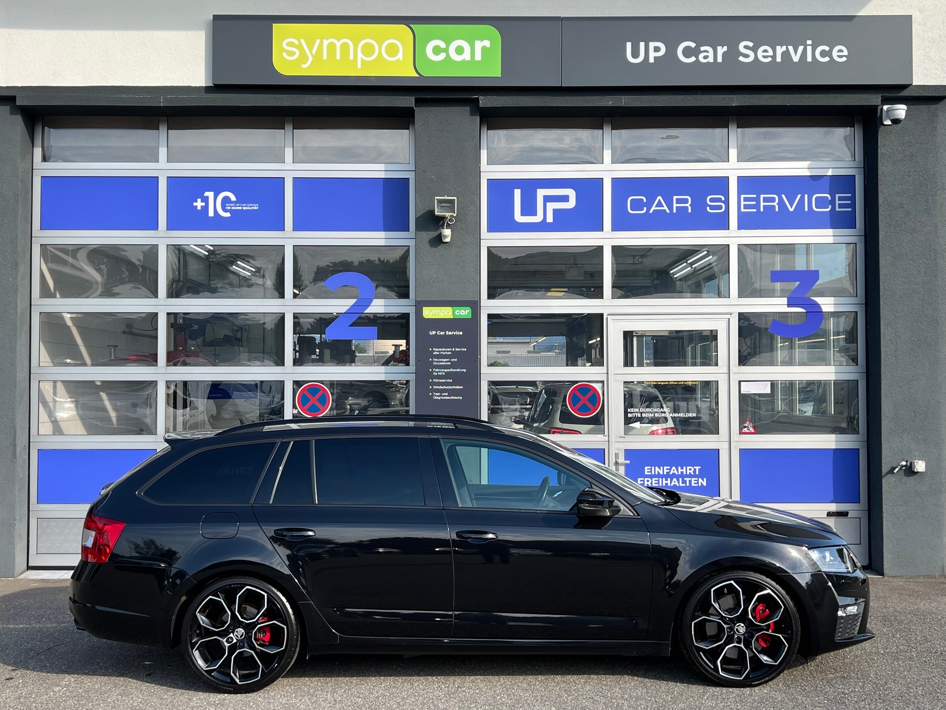 SKODA Octavia Combi 2.0 TSI RS230 DSG-image-3