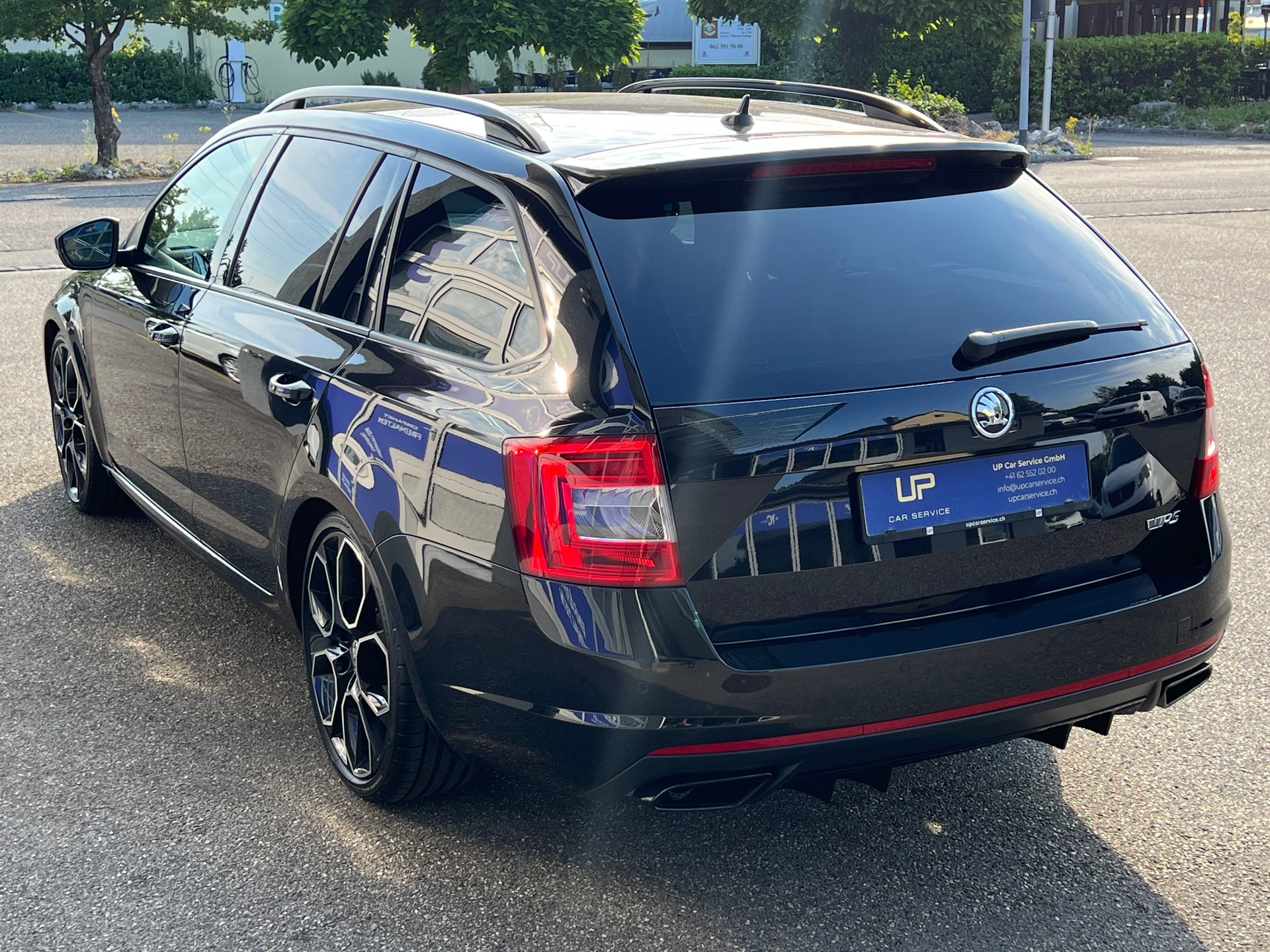 SKODA Octavia Combi 2.0 TSI RS230 DSG-image-6
