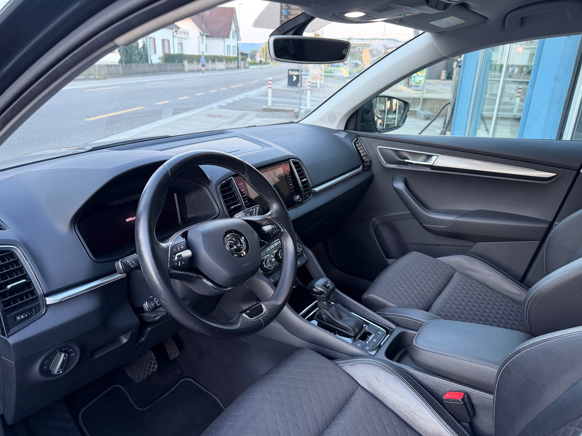 SKODA Karoq 1.5 TSI ACT Style DSG-image-7