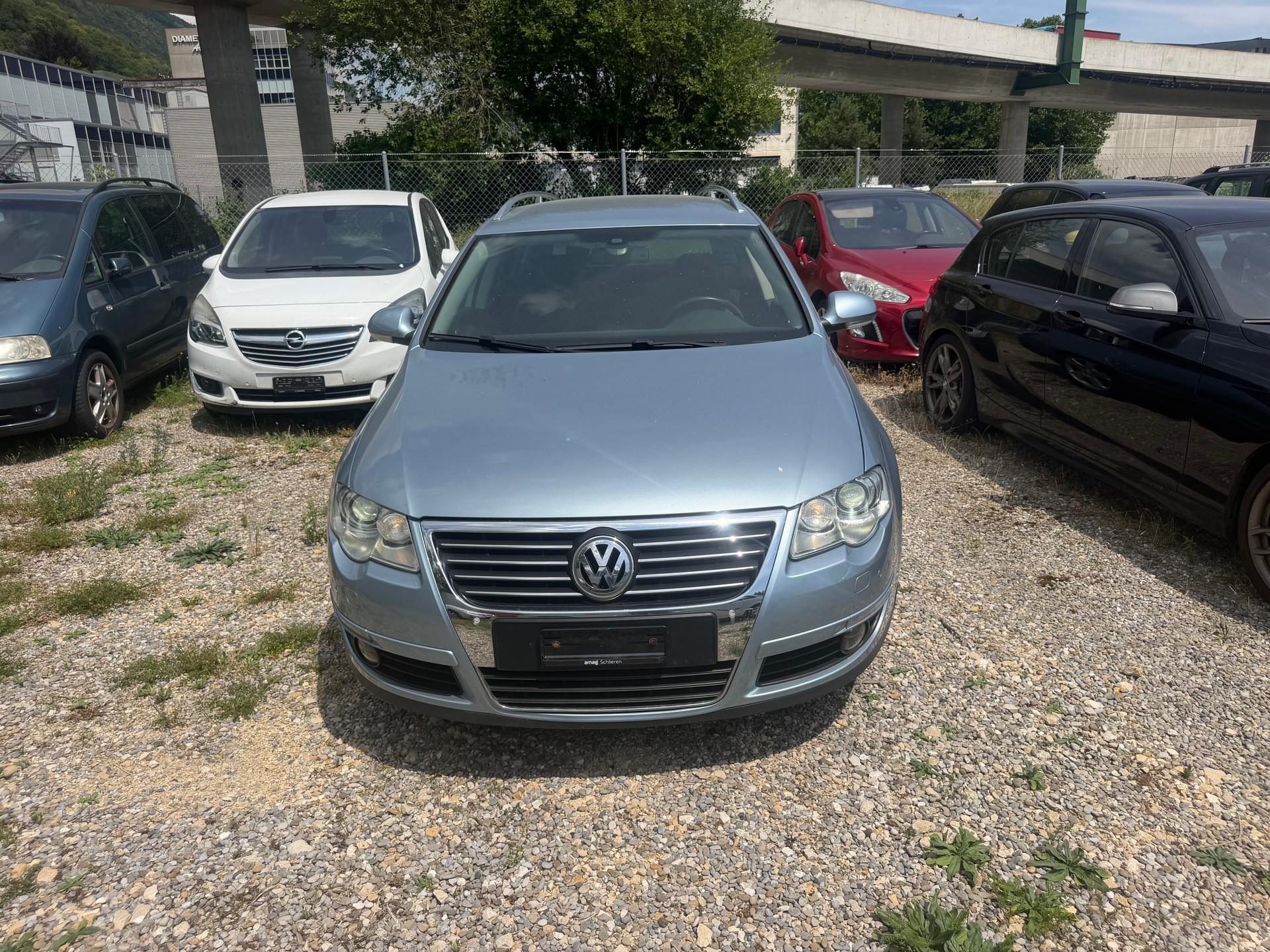 VW Passat Variant 3.2 V6 FSI Highline 4Motion-image-0