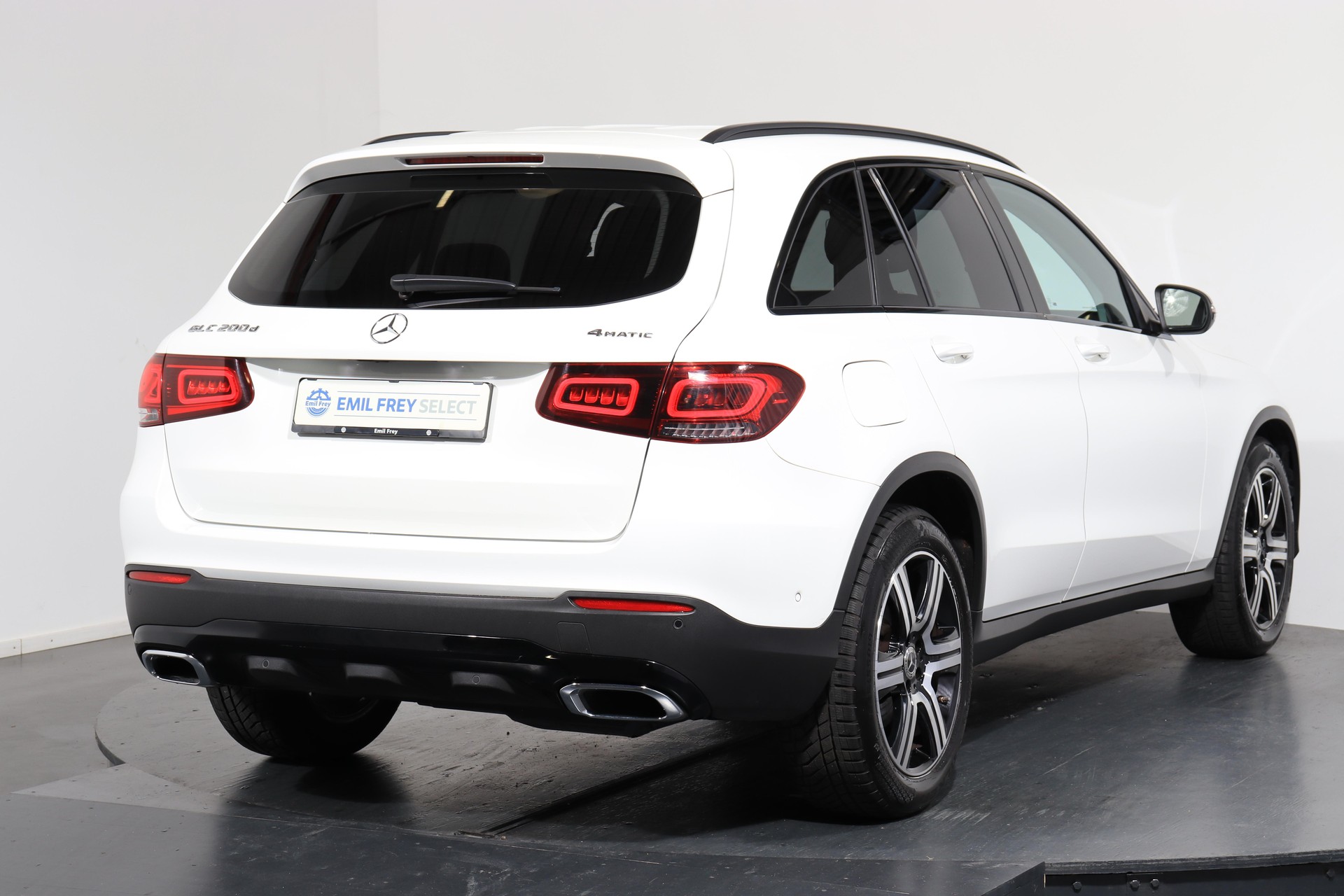 MERCEDES-BENZ GLC 200 d 4m-image-2