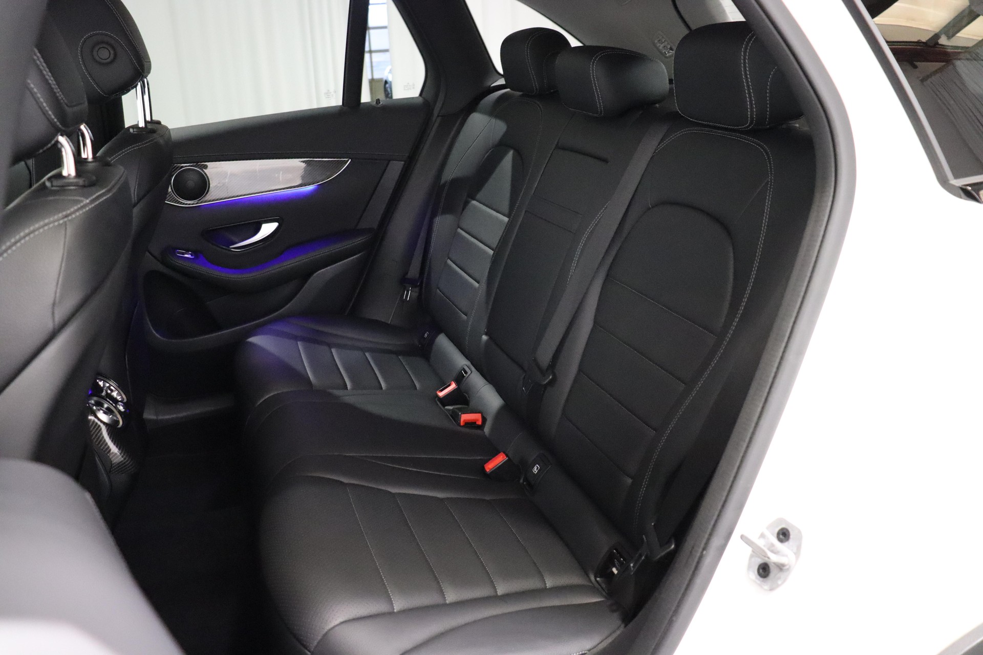 MERCEDES-BENZ GLC 200 d 4m-image-4