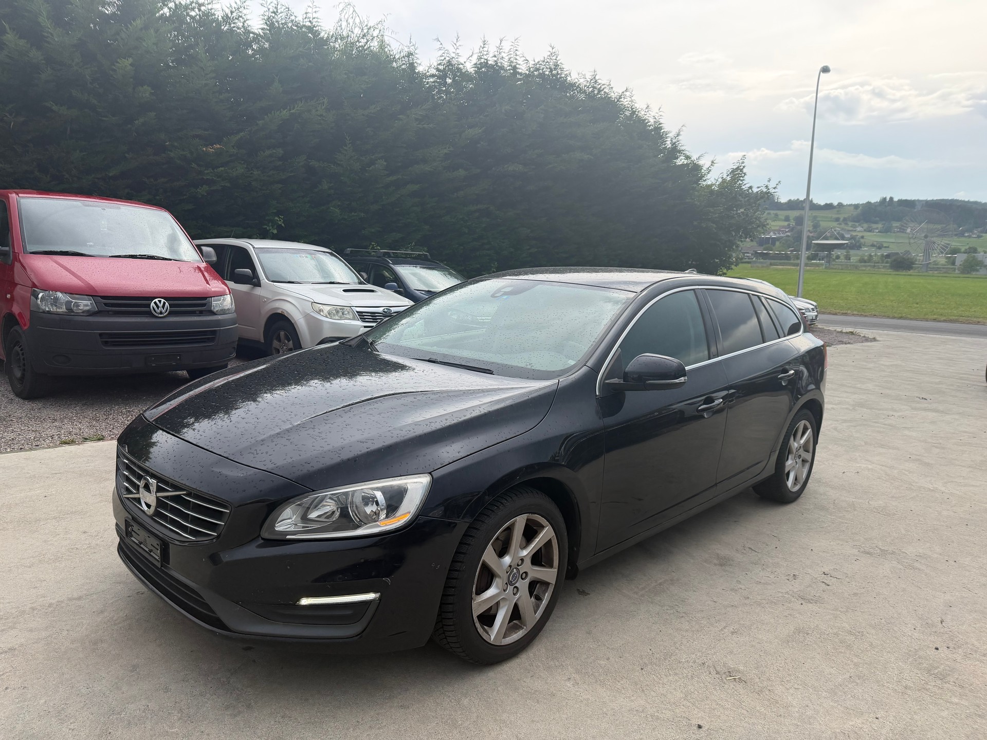 VOLVO V60 D5 AWD Summum Geartronic-image-4
