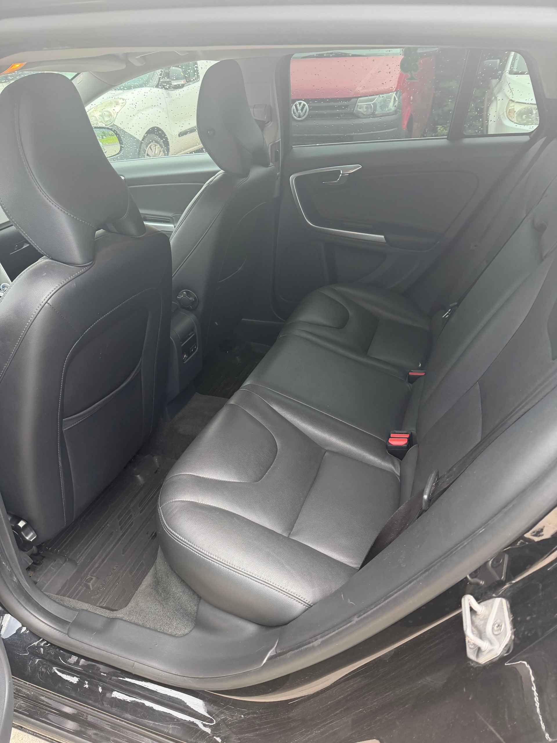 VOLVO V60 D5 AWD Summum Geartronic-image-6