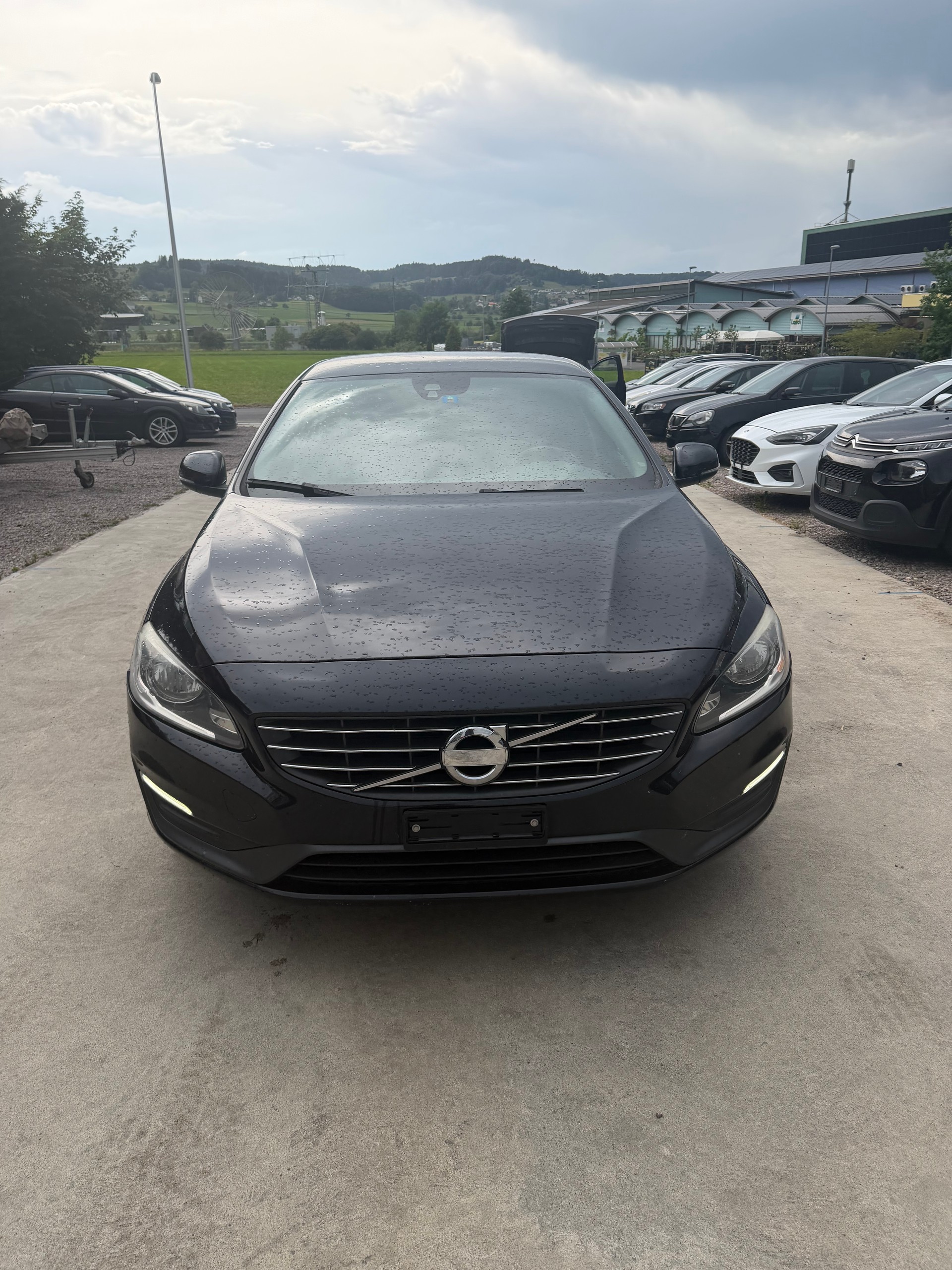 VOLVO V60 D5 AWD Summum Geartronic-image-3
