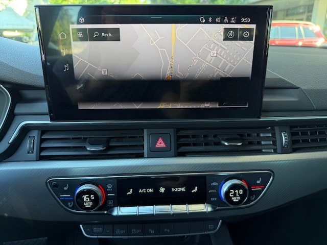 AUDI A4 Avant 40 TDI S line quattro S-tronic-image-13