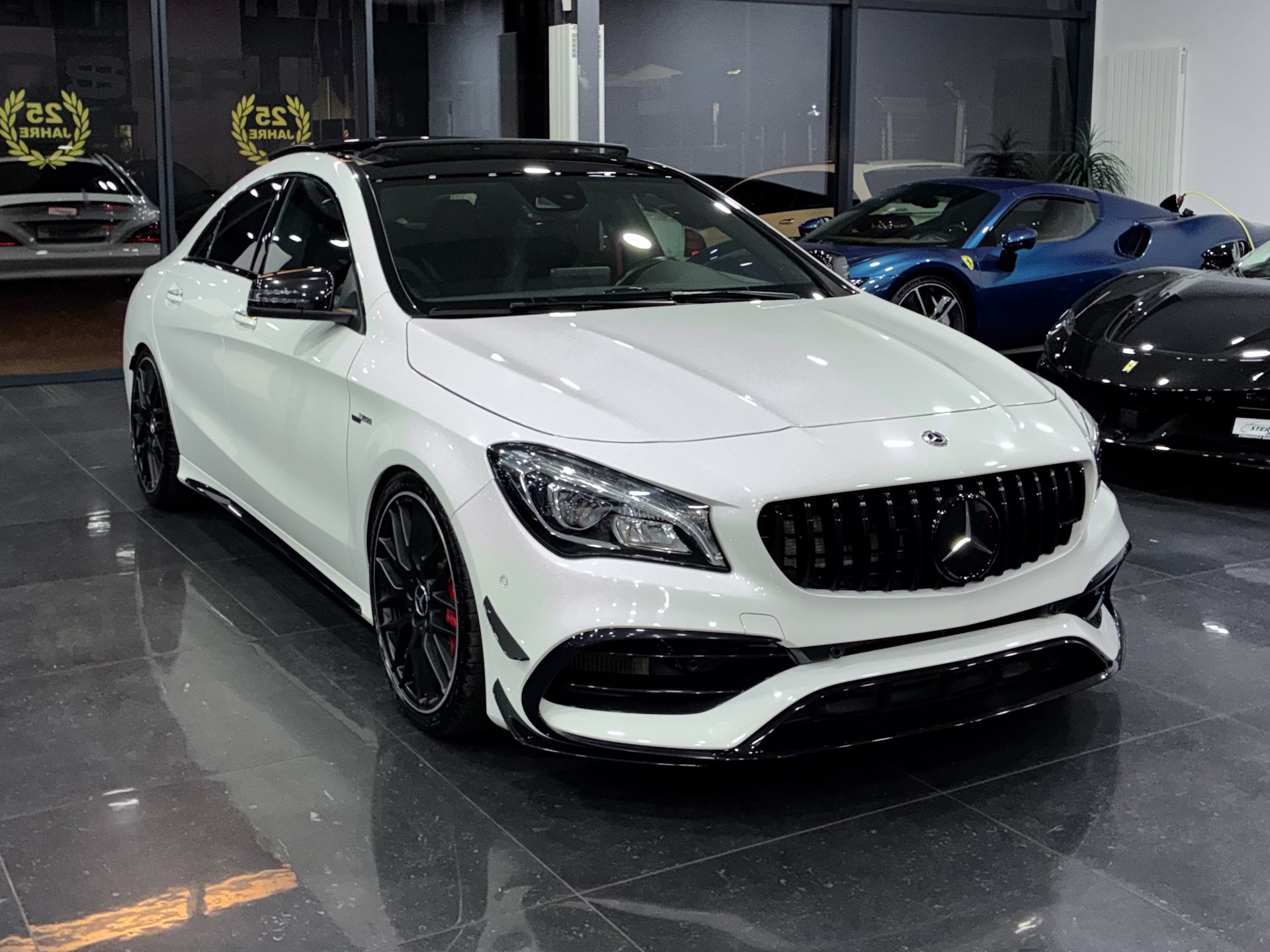 MERCEDES-BENZ CLA 45 AMG 4Matic Speedshift-image-1