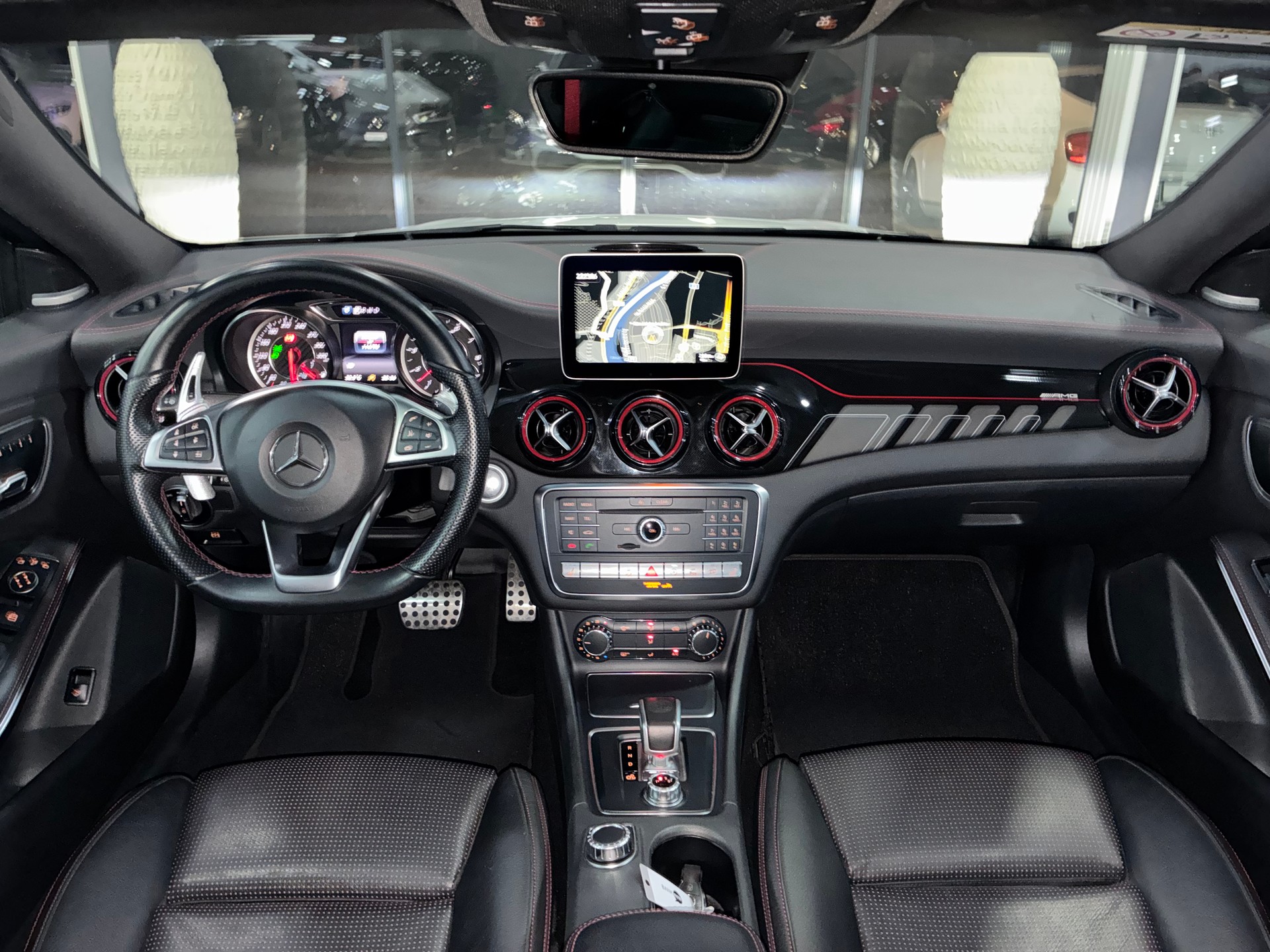 MERCEDES-BENZ CLA 45 AMG 4Matic Speedshift-image-7