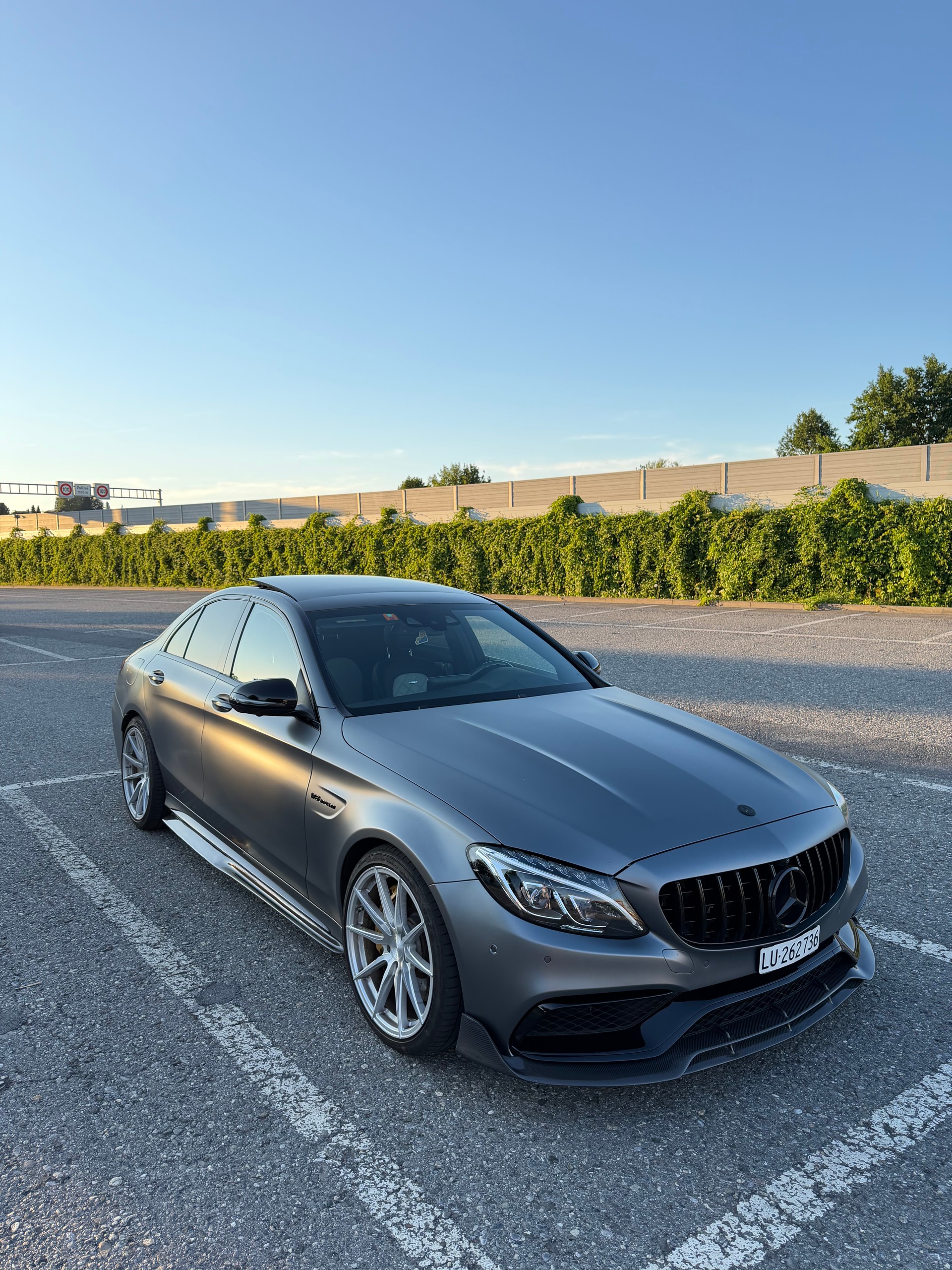 MERCEDES-BENZ C 63 AMG-image-0