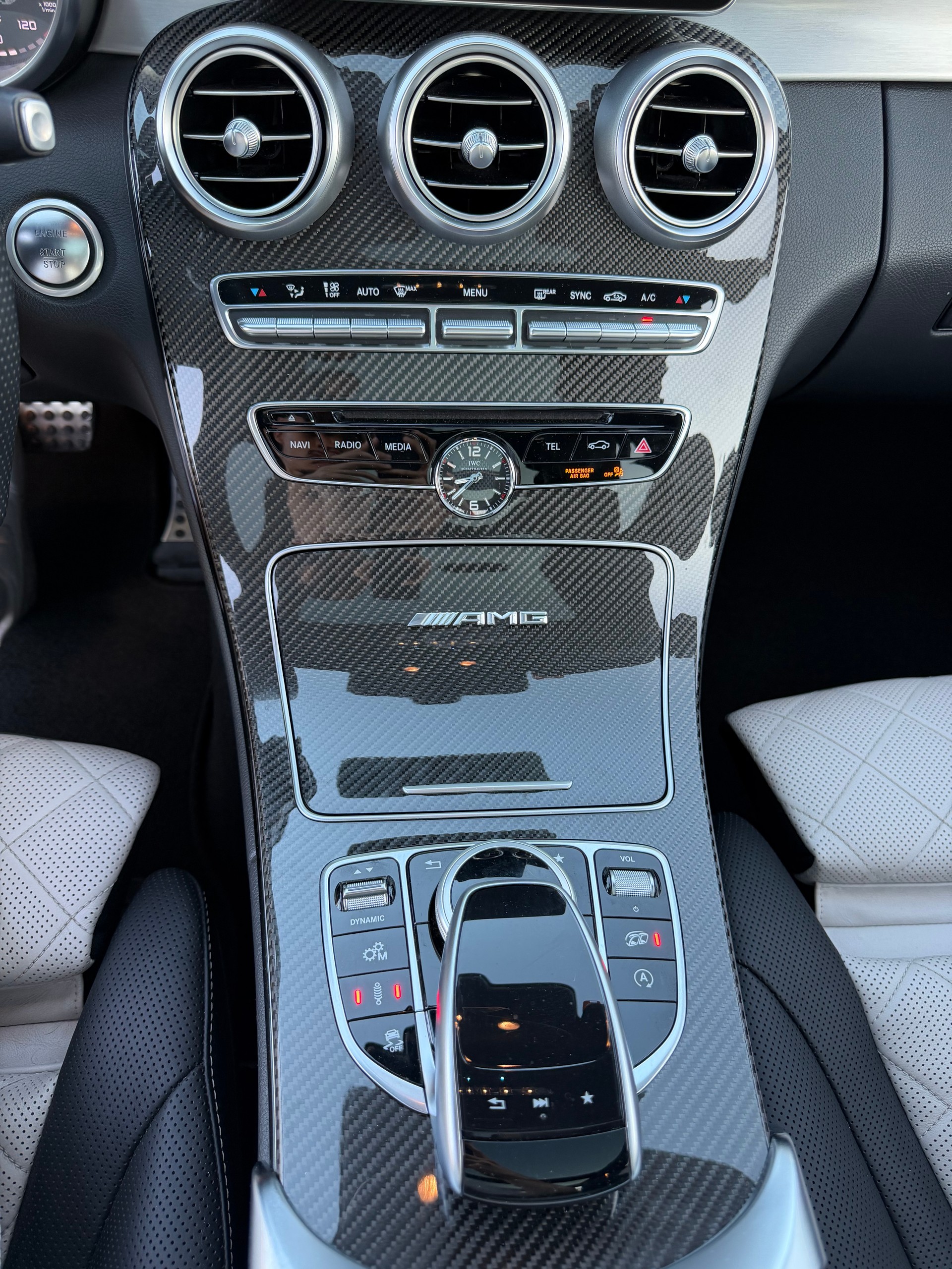 MERCEDES-BENZ C 63 AMG-image-4