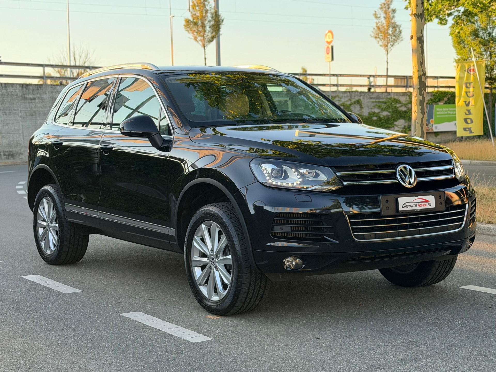 VW Touareg 3.0 TDI BlueMotion Technology Tiptronic-image-3