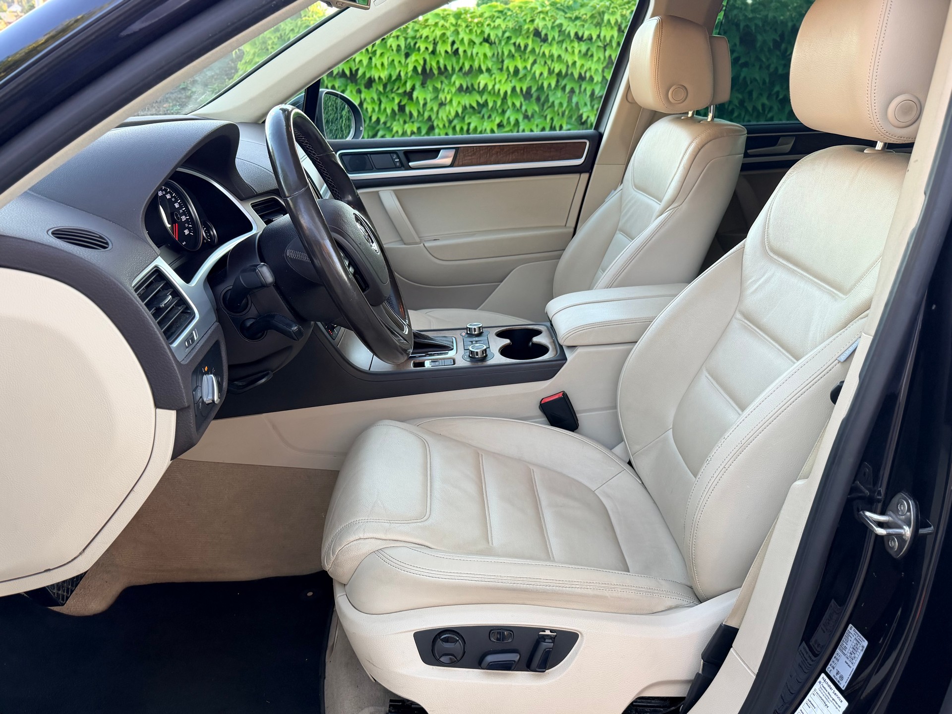 VW Touareg 3.0 TDI BlueMotion Technology Tiptronic-image-10