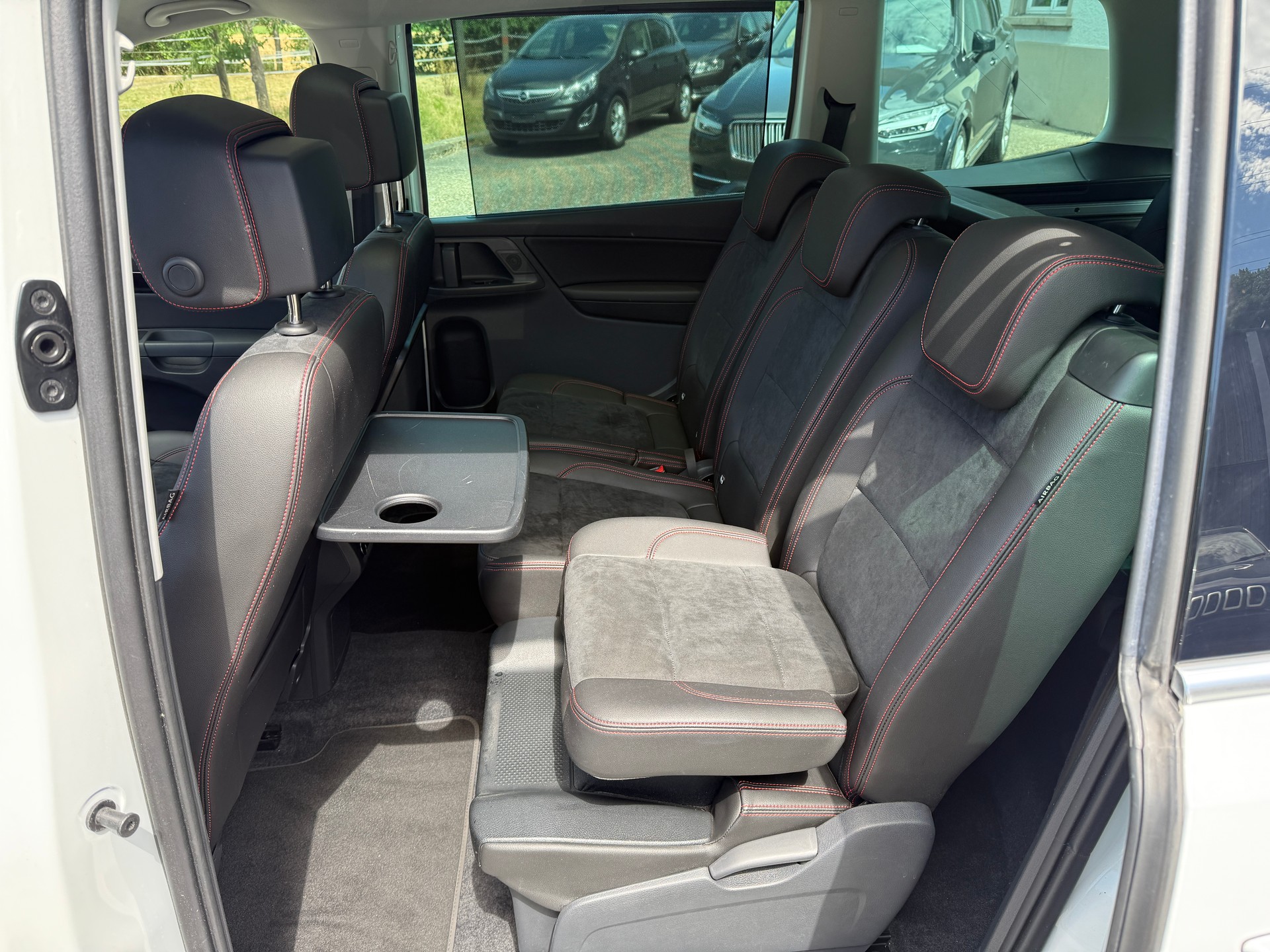 SEAT Alhambra 2.0 TDI Hola FR DSG-image-13