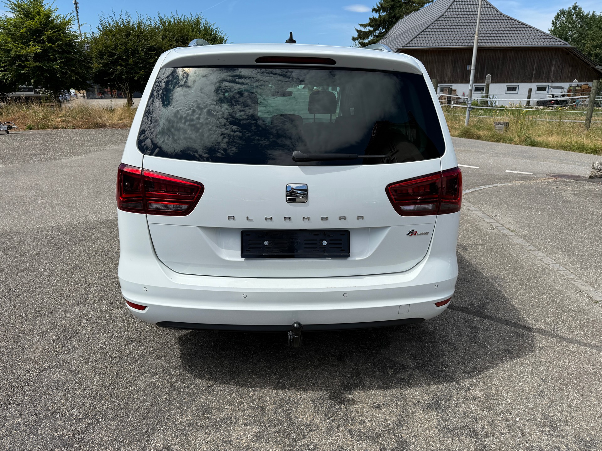 SEAT Alhambra 2.0 TDI Hola FR DSG-image-3