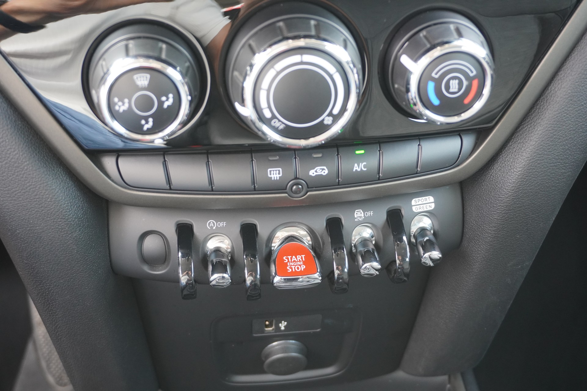 MINI Countryman Cooper ALL4 Steptronic-image-16