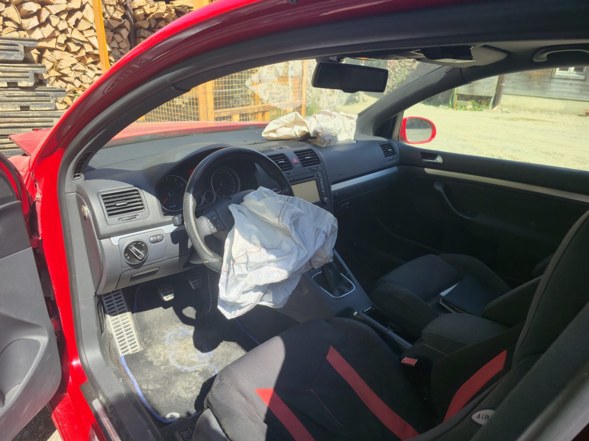 VW Golf 2.0 TFSI GTI-image-4