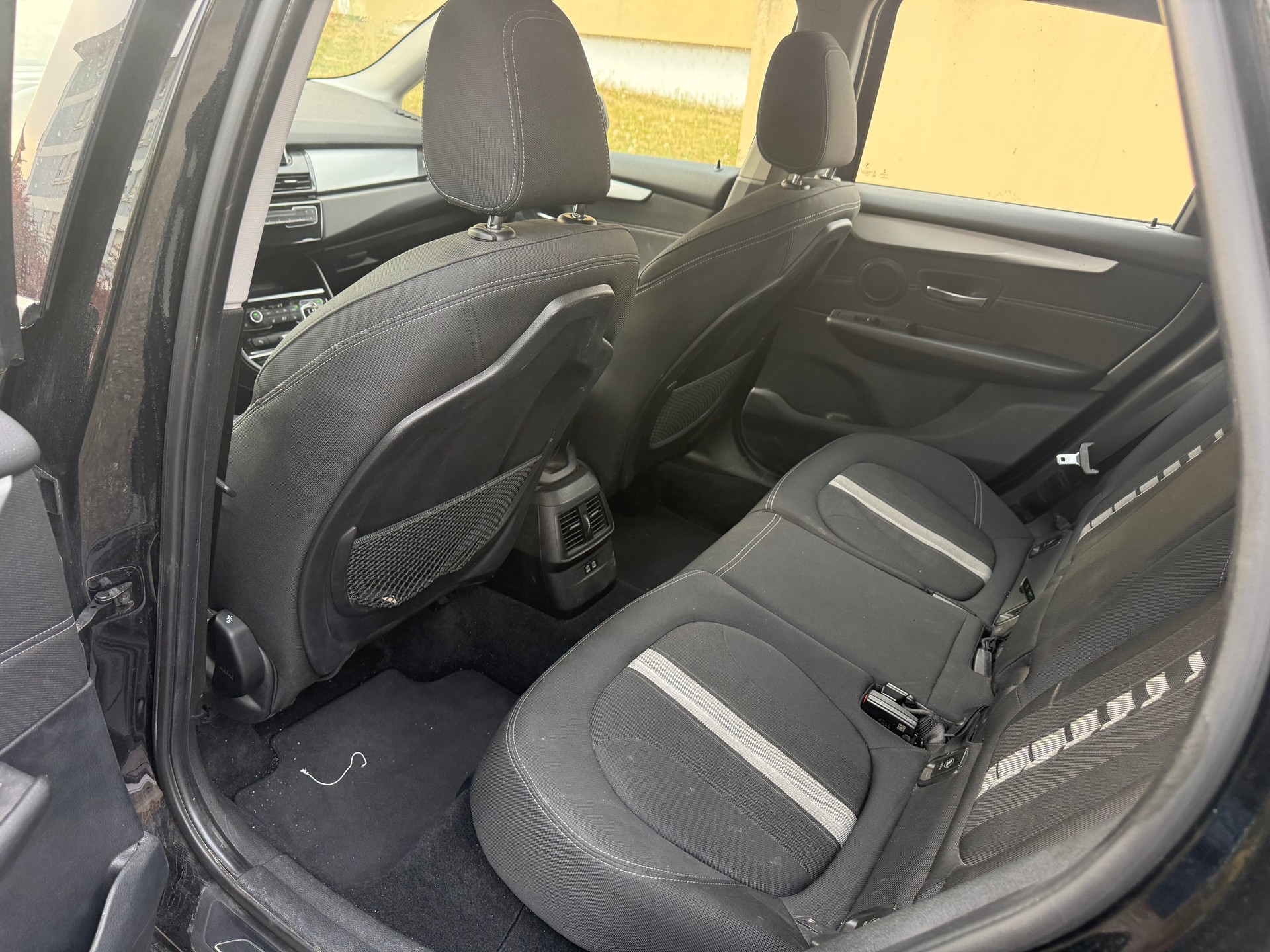 BMW 218d xDrive Active Tourer Swiss Advantage Sport-image-9