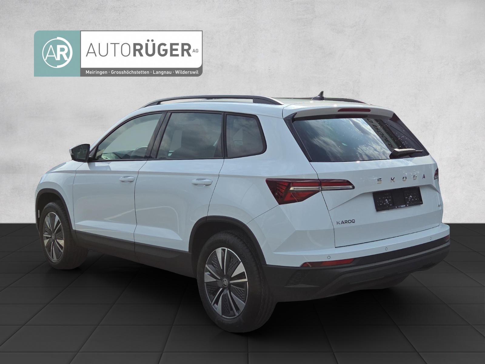 SKODA Karoq 2.0 TDI CR Dynamic 4x4 DSG-image-3