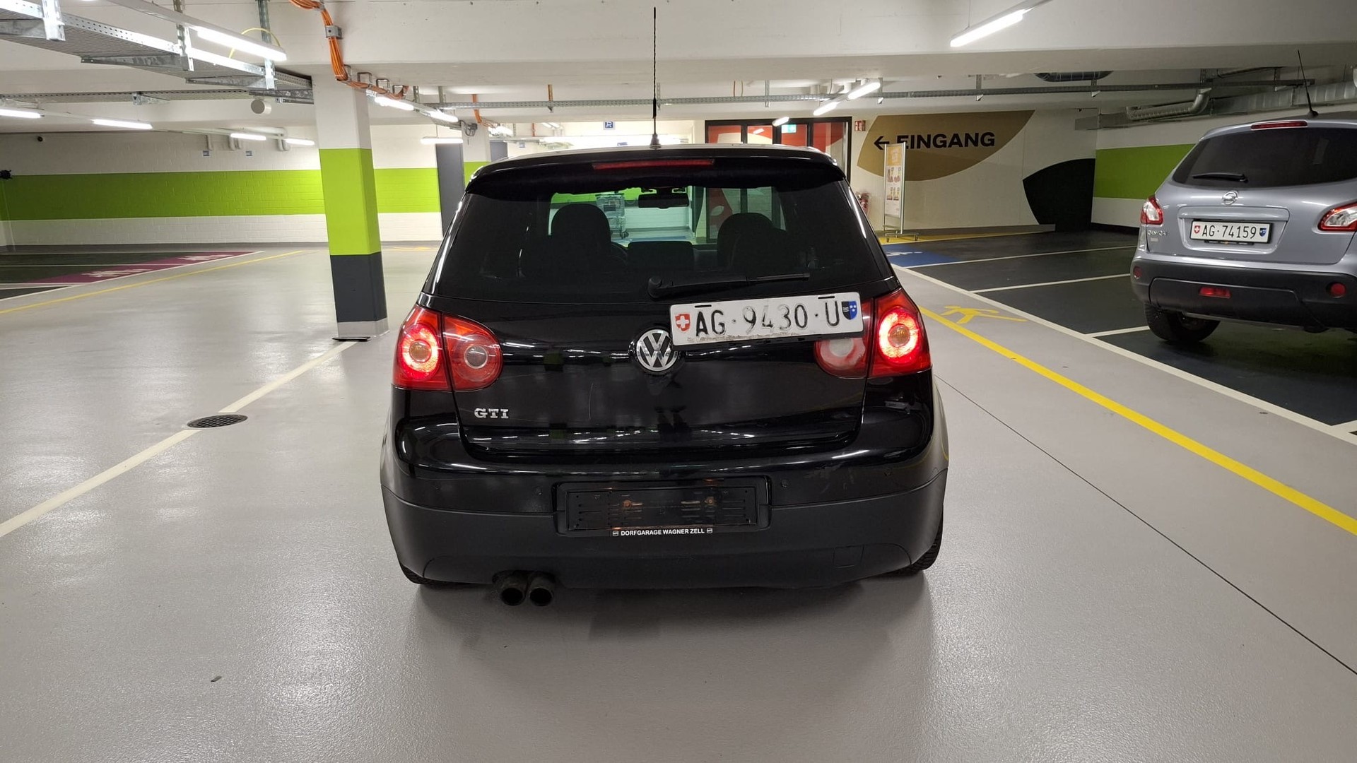 VW Golf 2.0 TFSI GTI-image-4