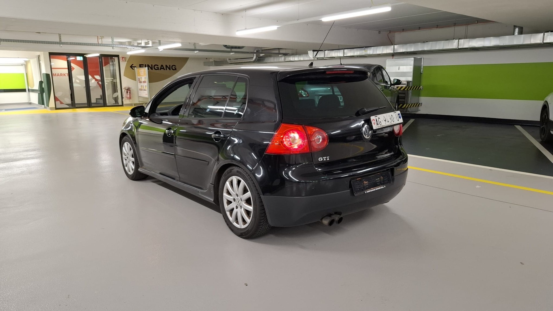 VW Golf 2.0 TFSI GTI-image-5