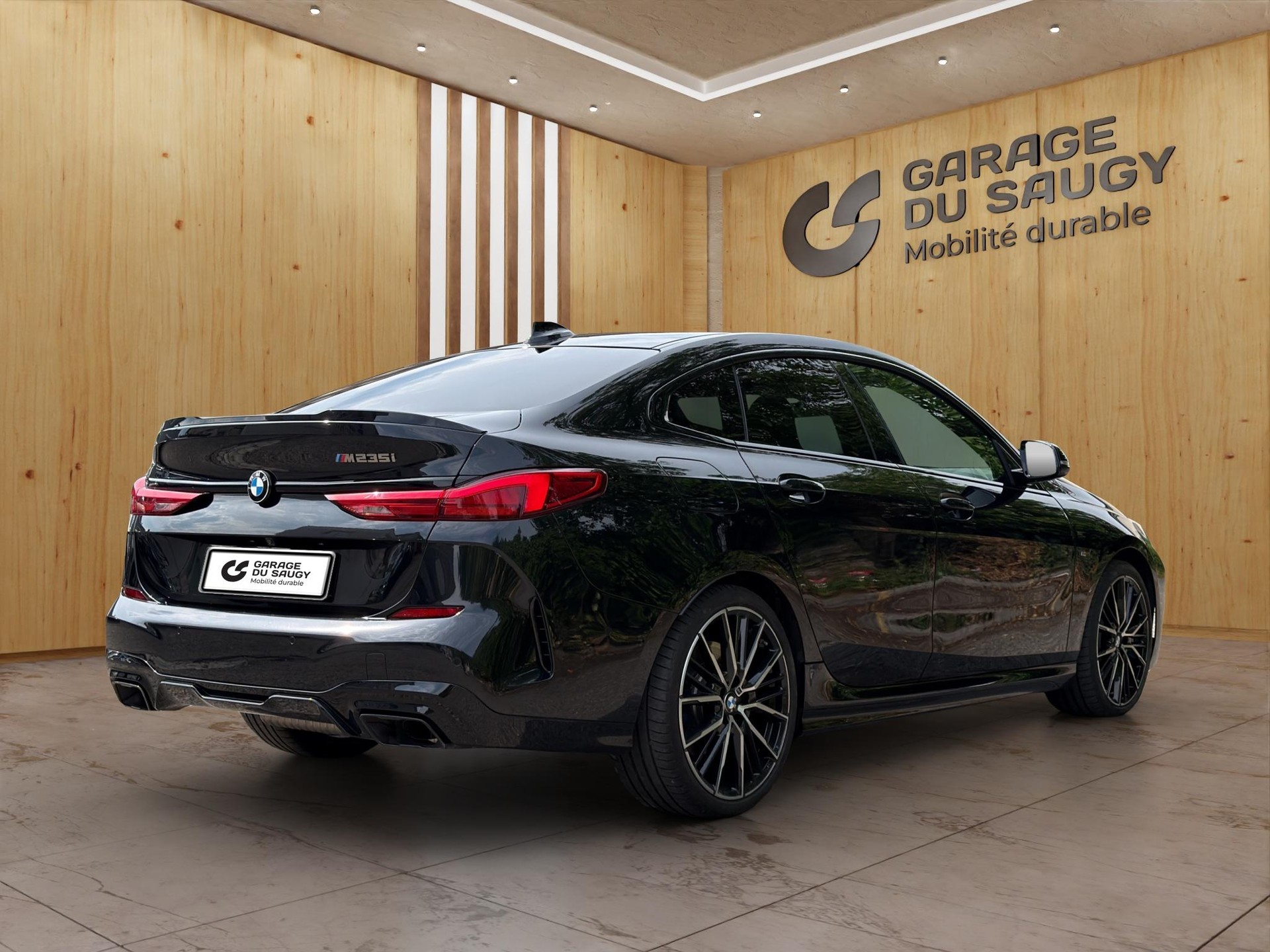 BMW M235i xDrive Gran Coupé-image-5