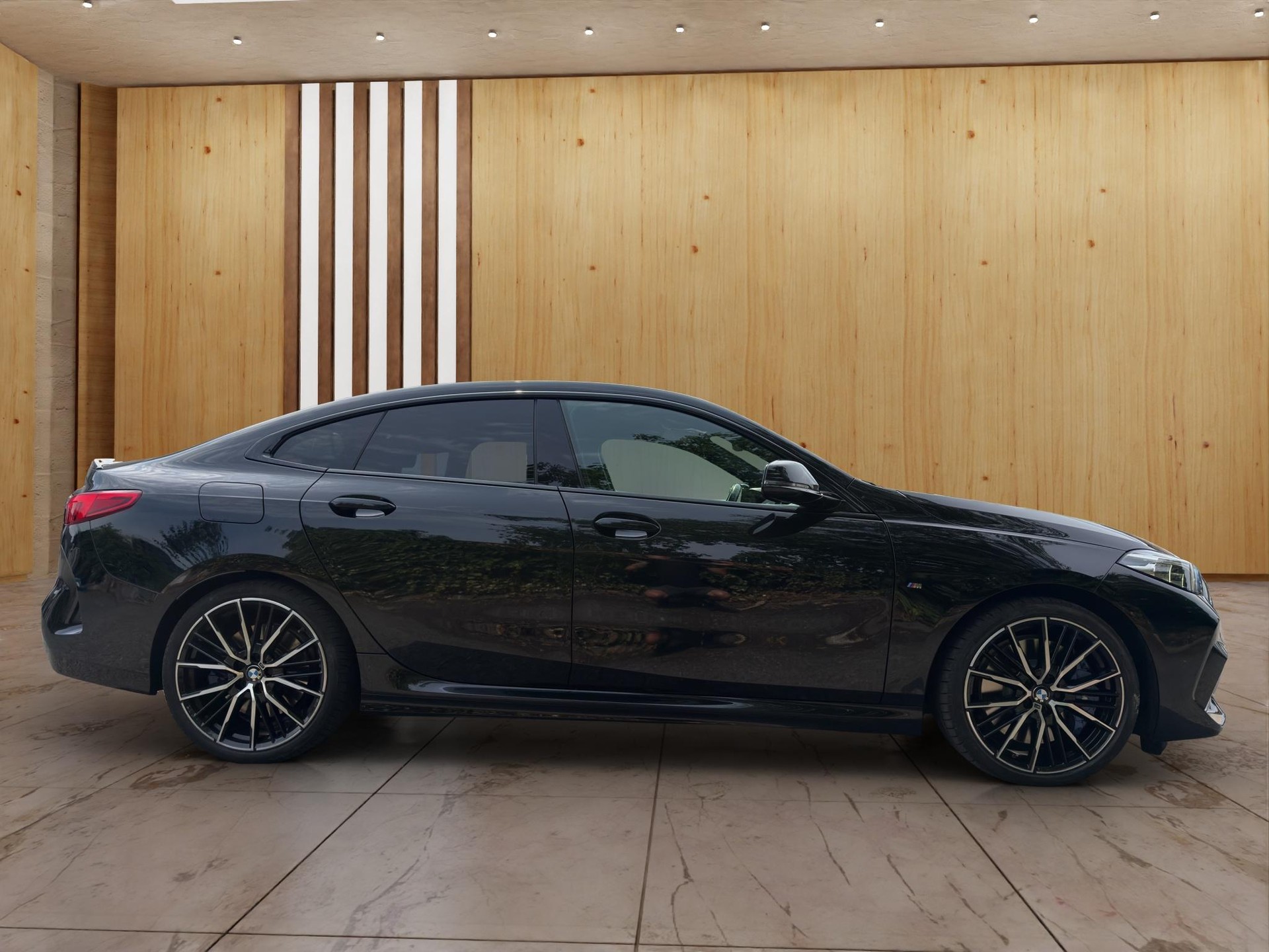 BMW M235i xDrive Gran Coupé-image-6