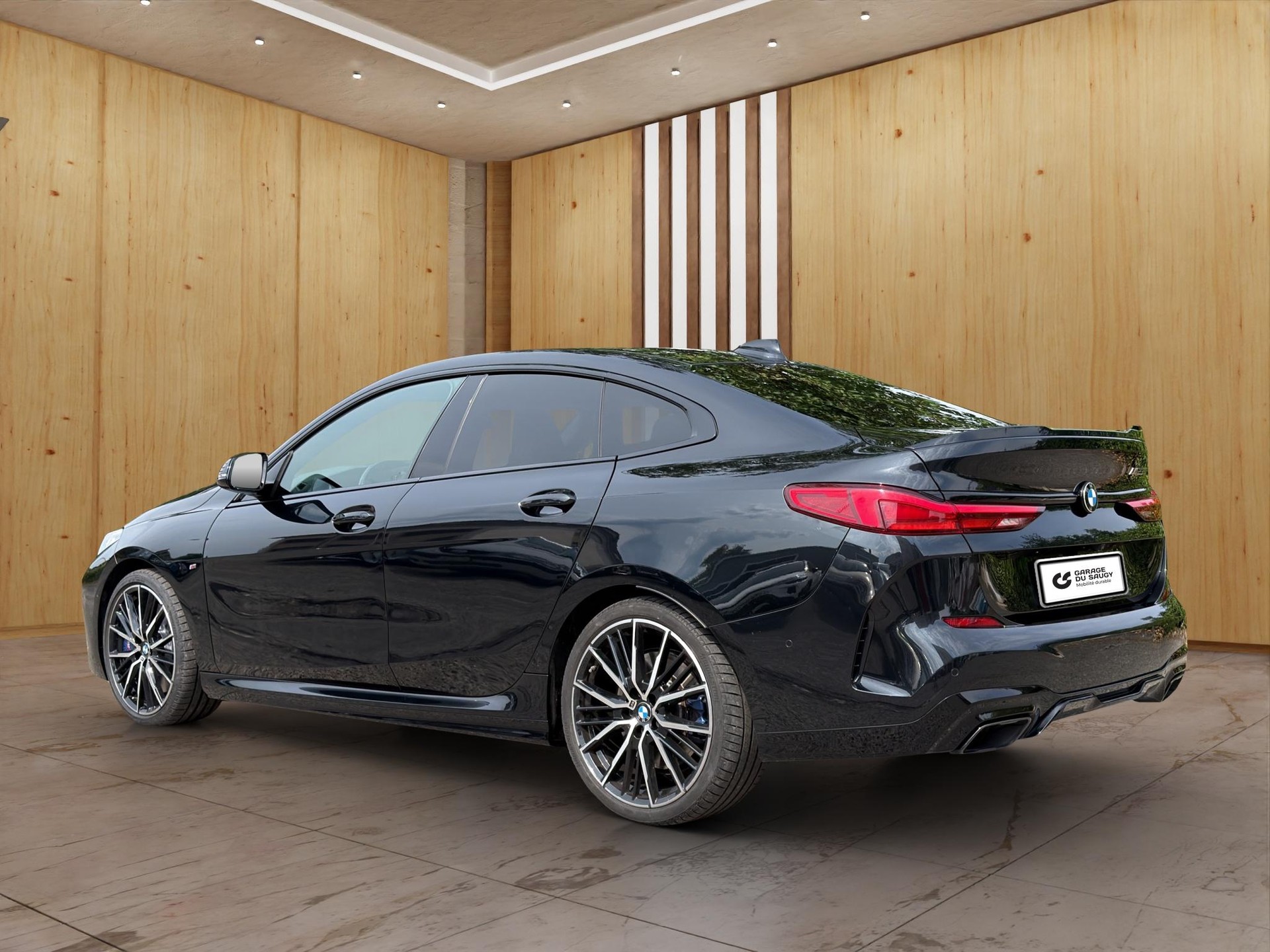 BMW M235i xDrive Gran Coupé-image-3