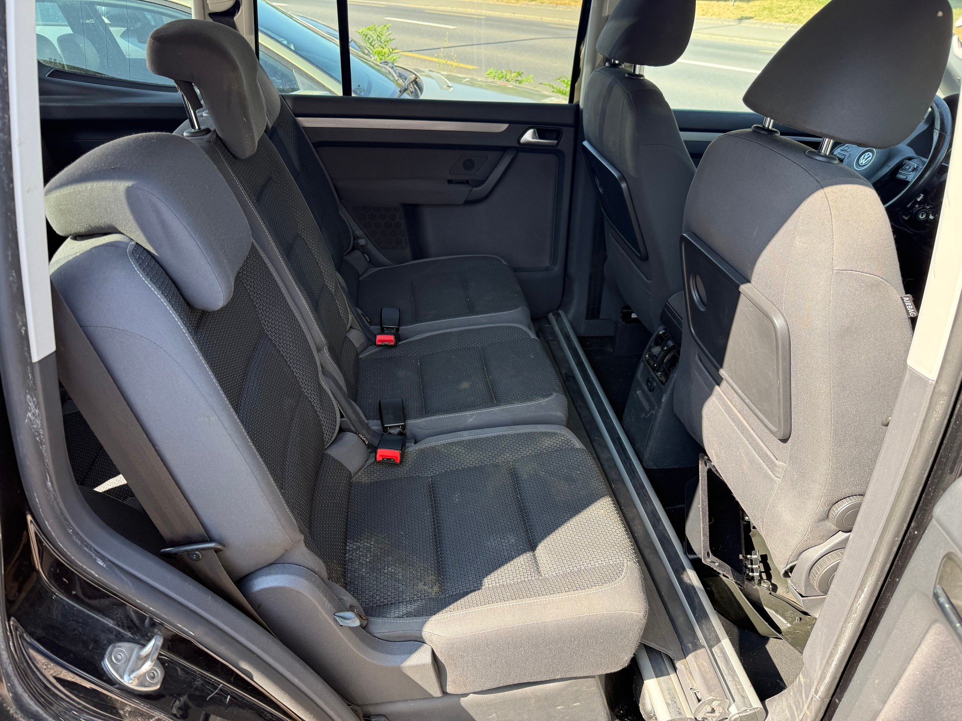 VW Touran 2.0 TDI Comfortline-image-10