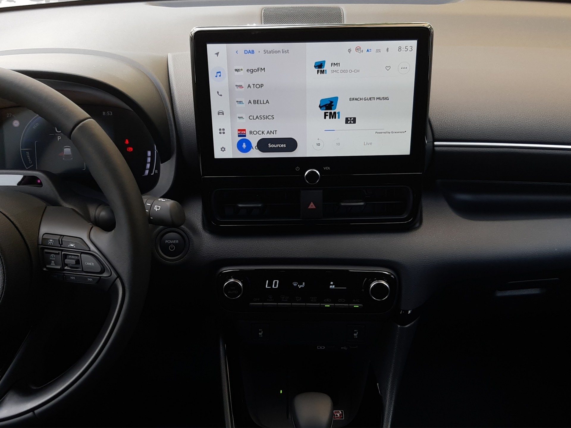 TOYOTA Yaris 1.5 VVT-i HSD Trend-image-13