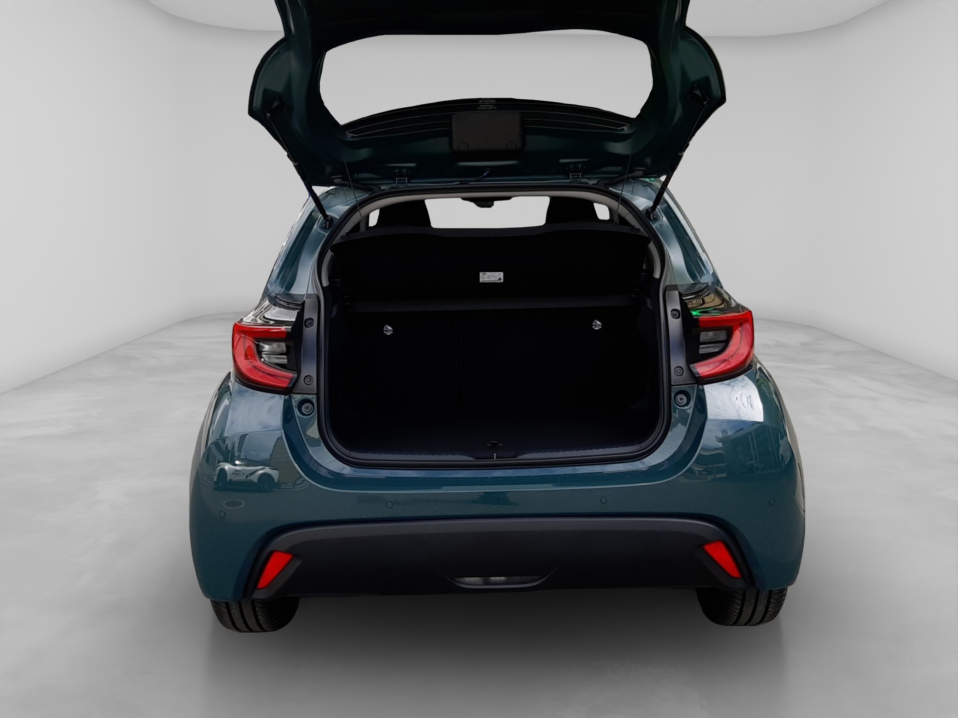 TOYOTA Yaris 1.5 VVT-i HSD Trend-image-16