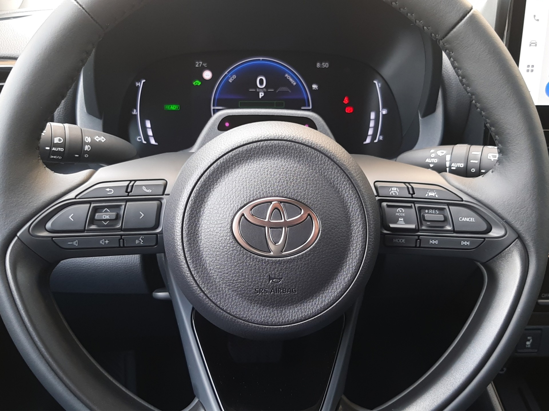 TOYOTA Yaris 1.5 VVT-i HSD Trend-image-10