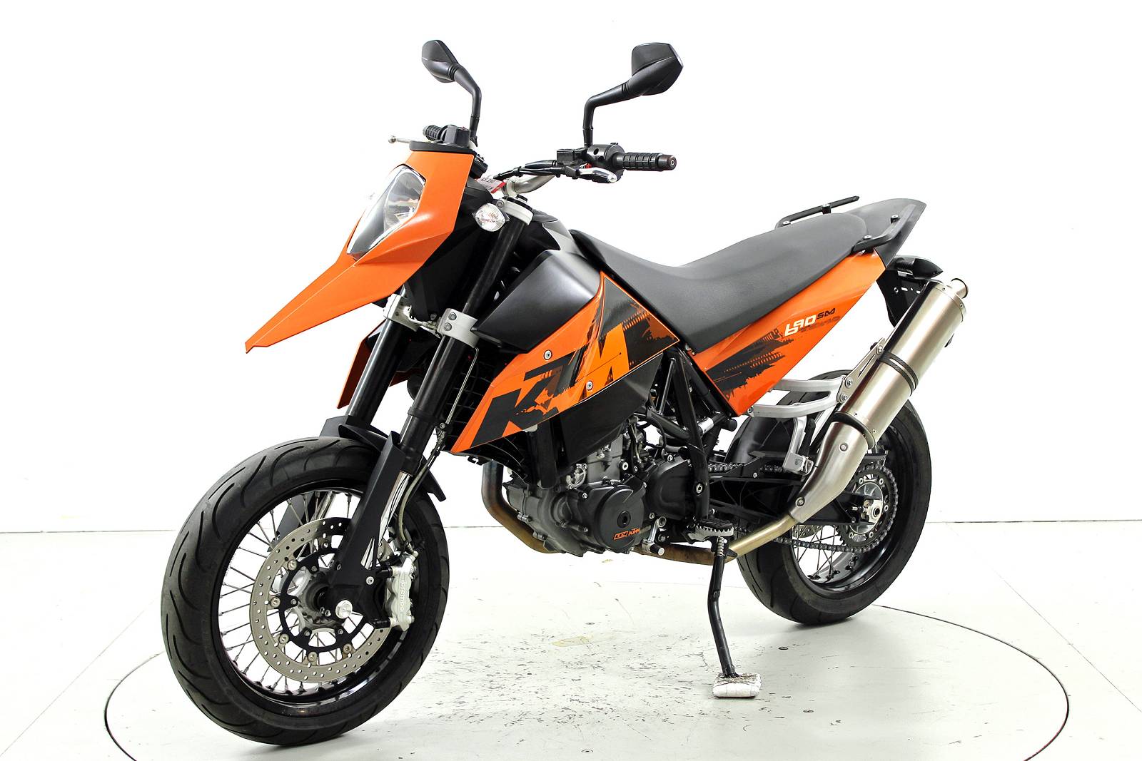 KTM 690 SM-showroom-element-2