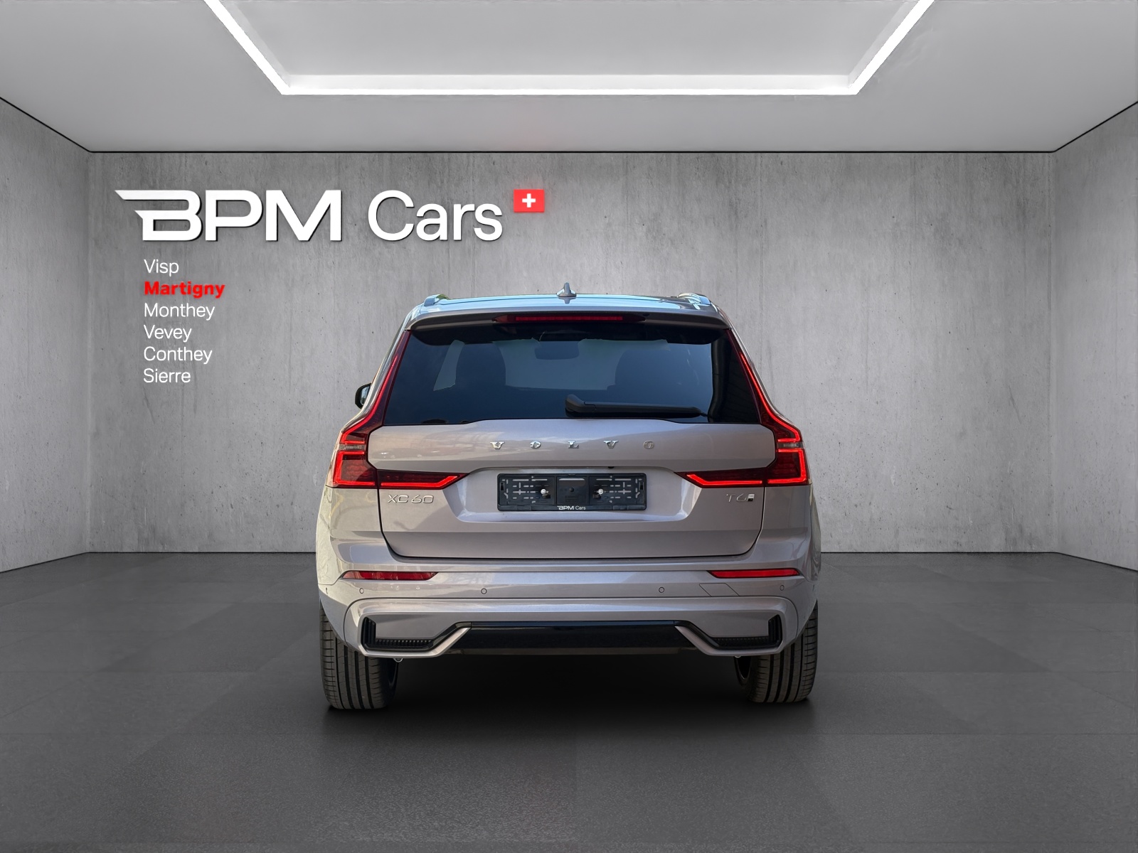 VOLVO XC60 T6 eAWD PluginHybrid Ultra Dark Geartronic-showroom-element-3