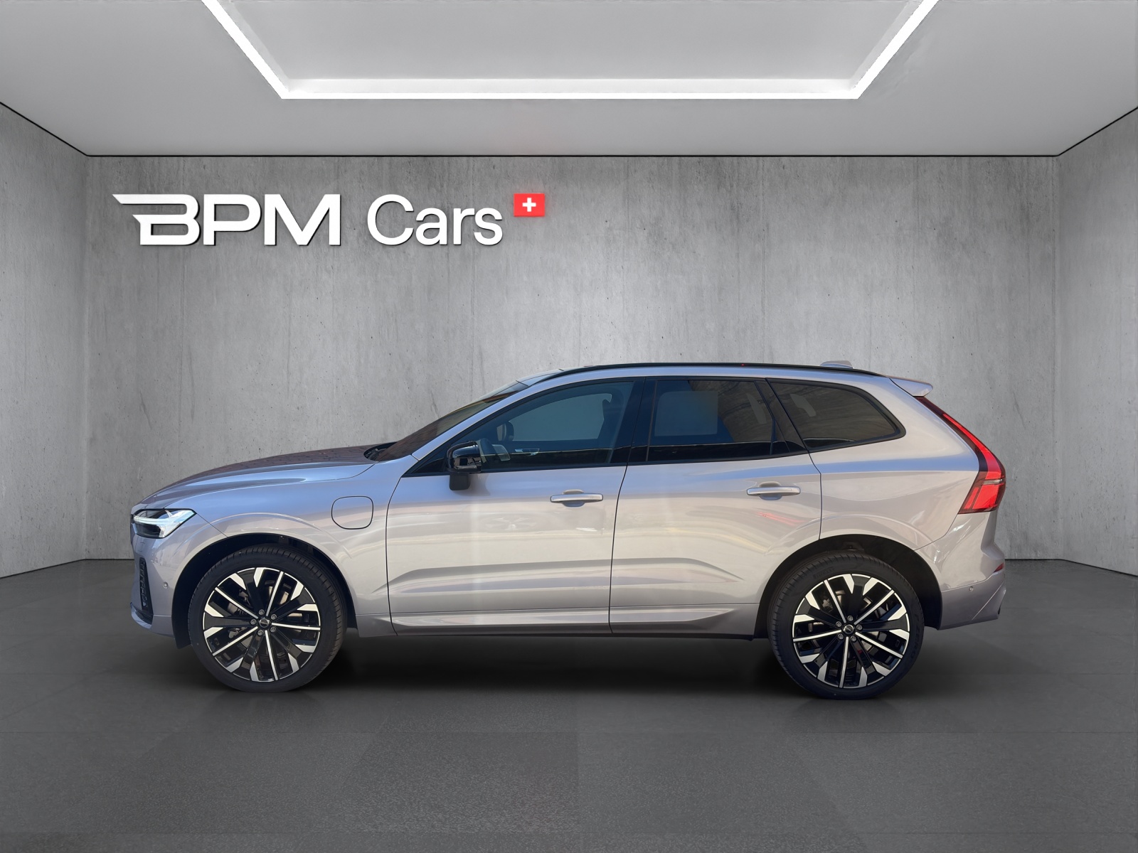 Image VOLVO XC60 XC60 T6 eAWD PluginHybrid Ultra Dark Geartronic