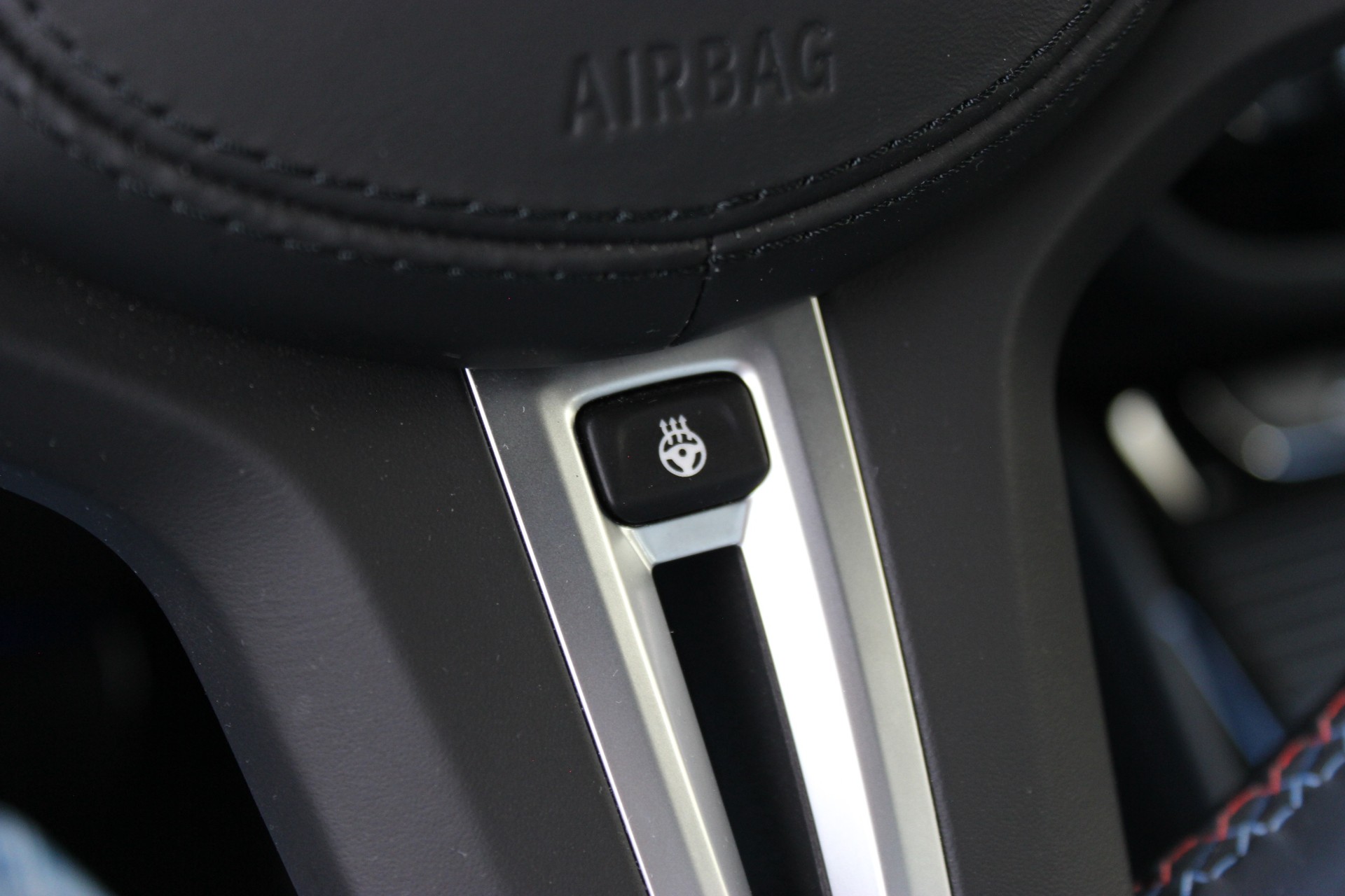 BMW X3 xDrive M Competition *BROOKLYN GRAU METALLIC*-image-15