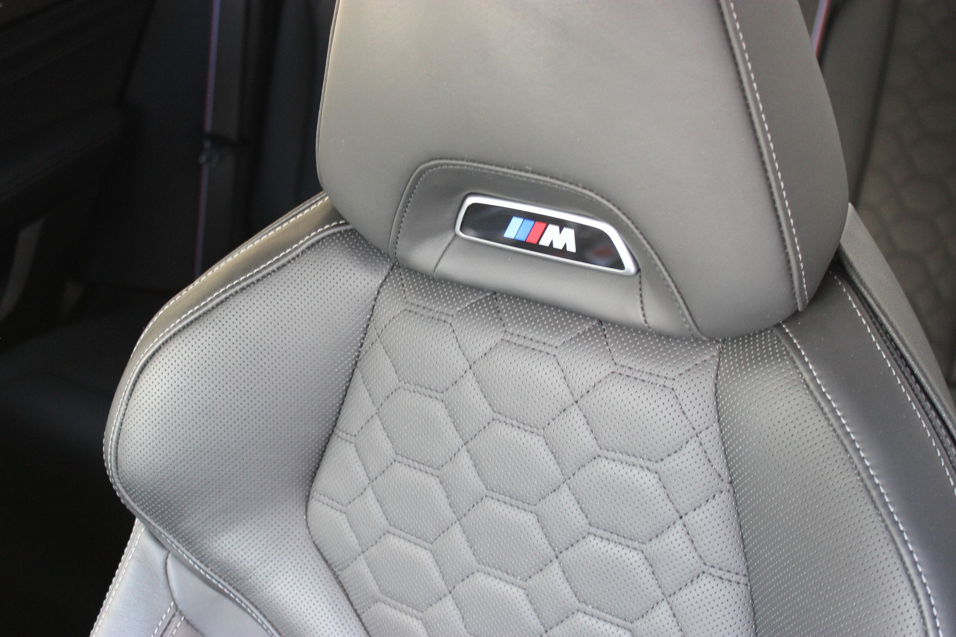 BMW X3 xDrive M Competition *BROOKLYN GRAU METALLIC*-image-26