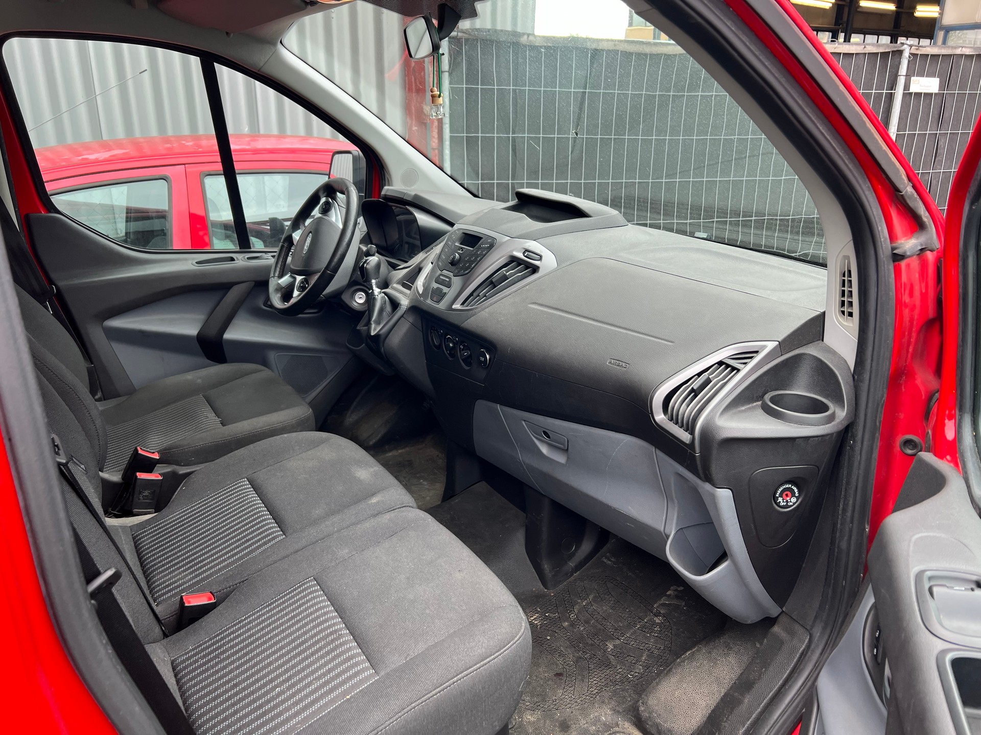 FORD Transit Custom Van 310 L1H1 Trend-image-6