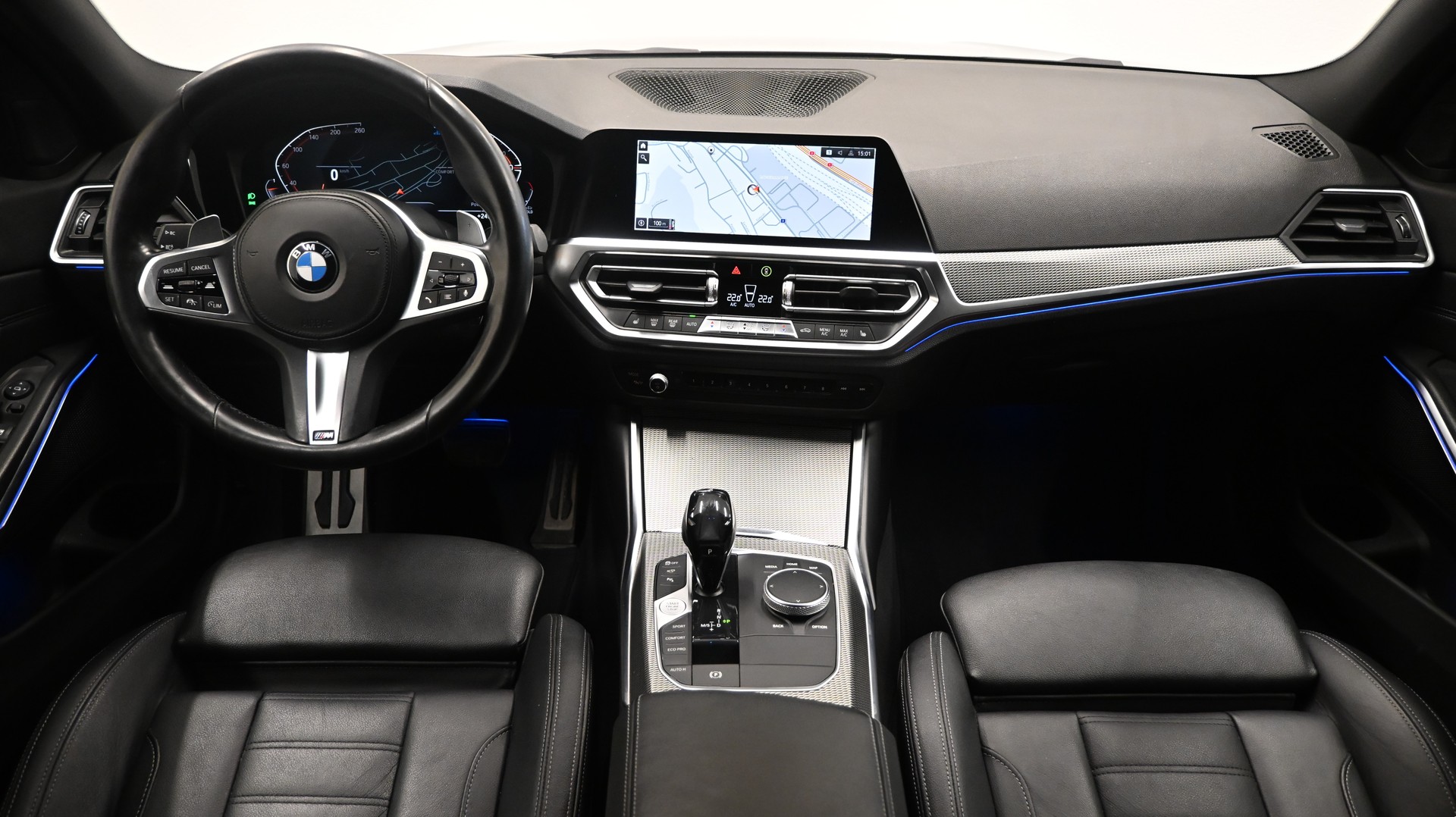 BMW 320d xDrive 48V Touring M Sport Steptronic-image-3