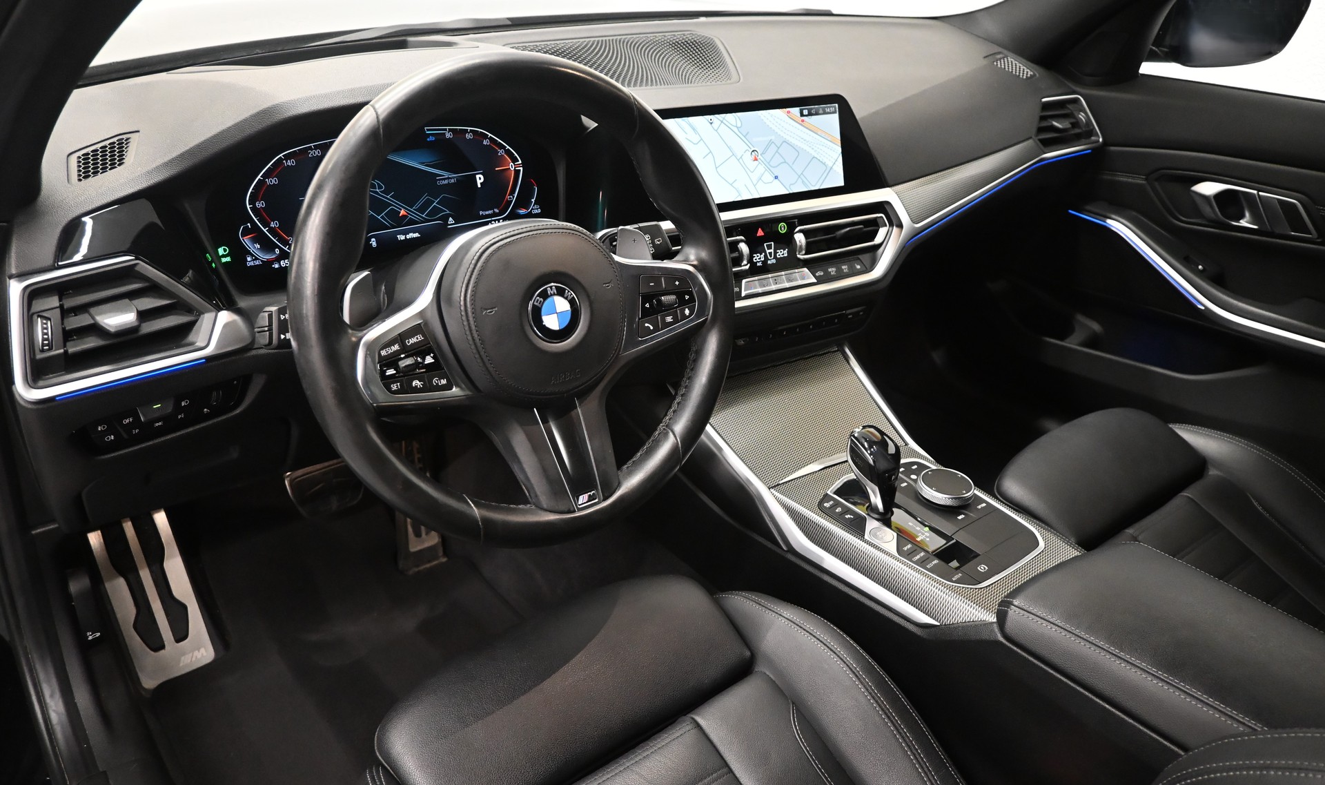 BMW 320d xDrive 48V Touring M Sport Steptronic-image-5