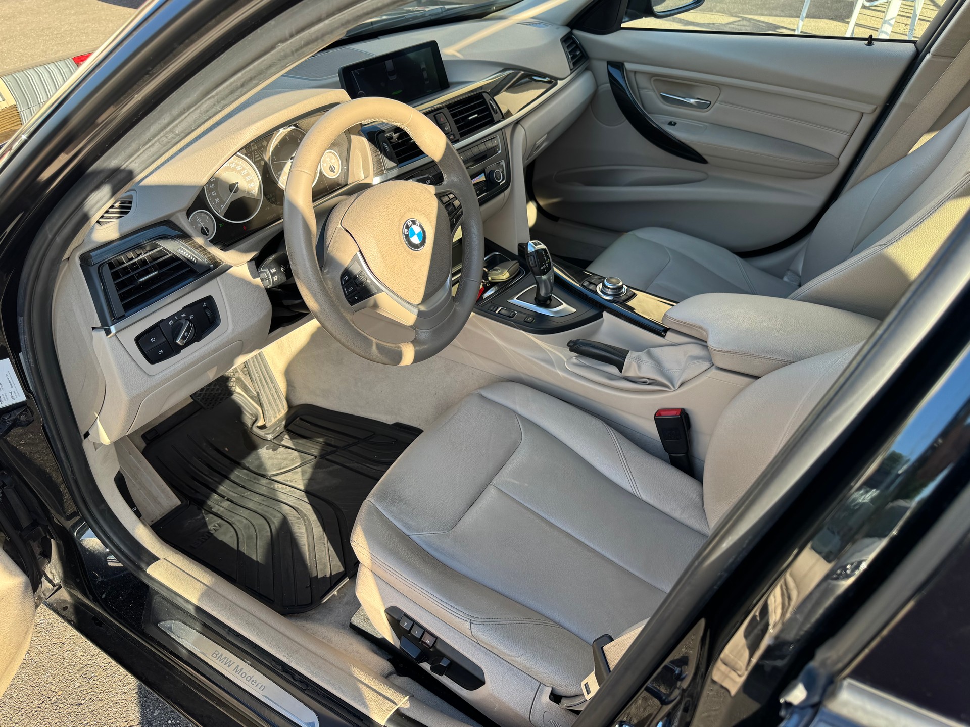 BMW 320d Modern Line Steptronic-image-8