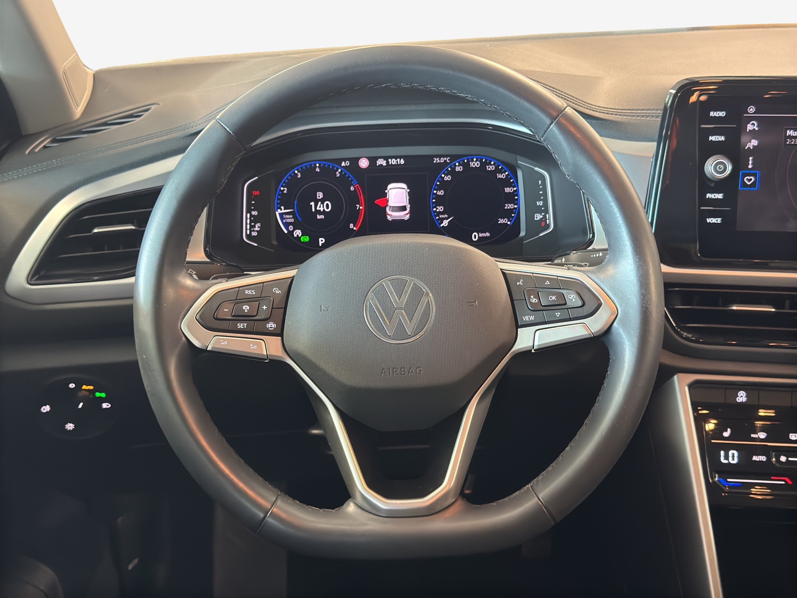 VW T-Roc 1.5 TSI EVO Life DSG-image-9