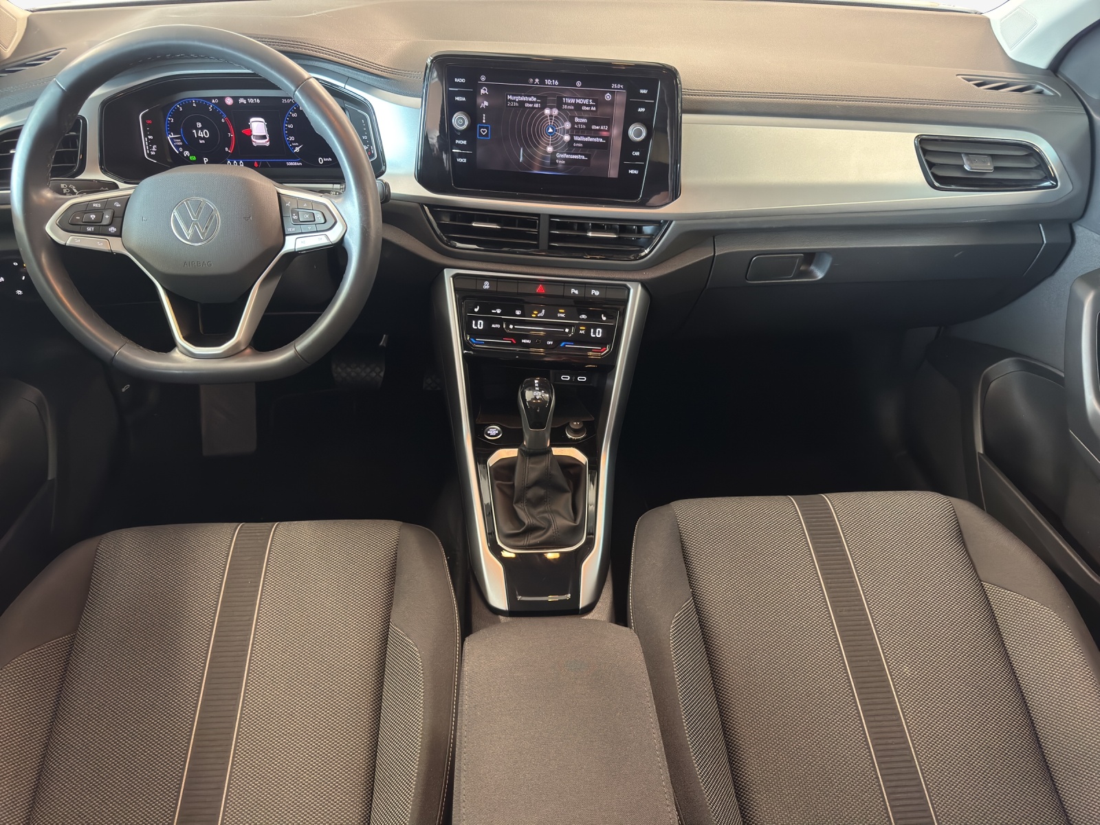 VW T-Roc 1.5 TSI EVO Life DSG-image-8