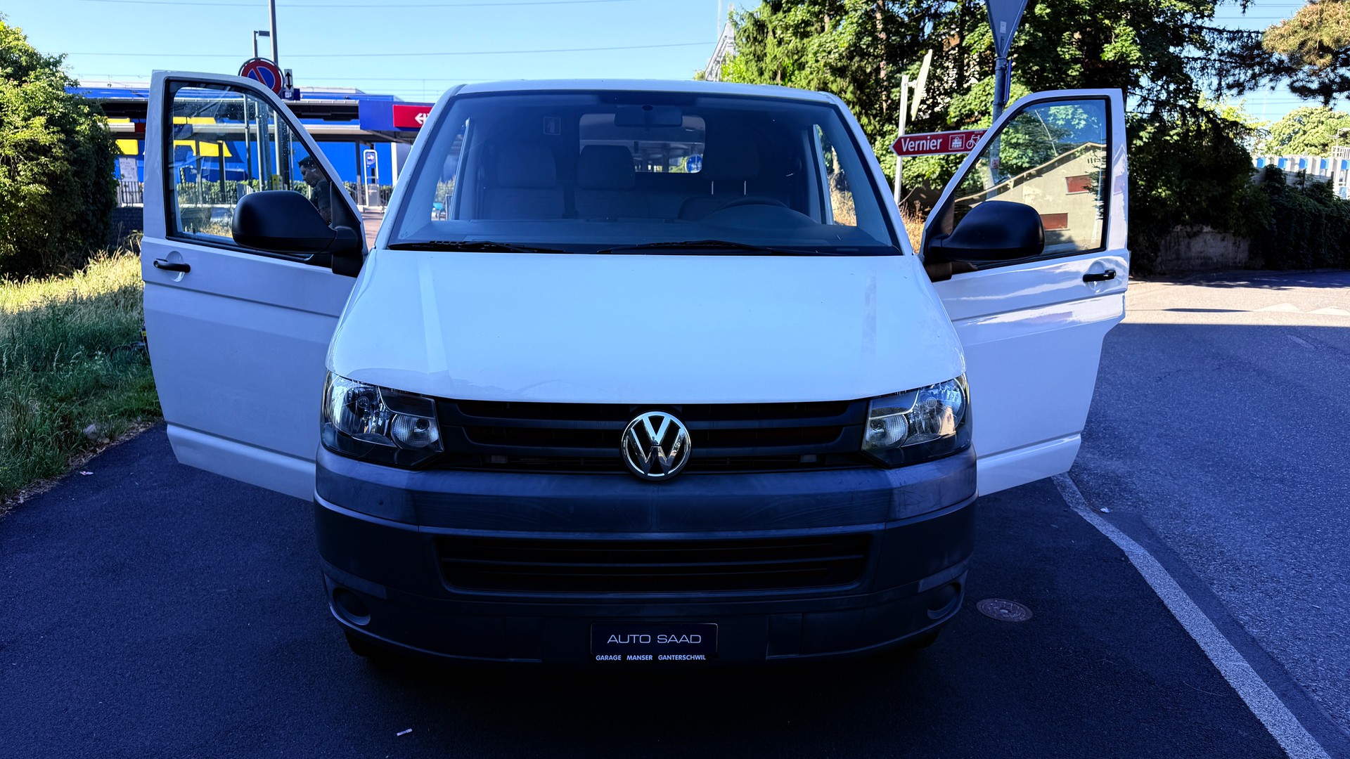 VW T5 2.0 TDI Entry-image-10