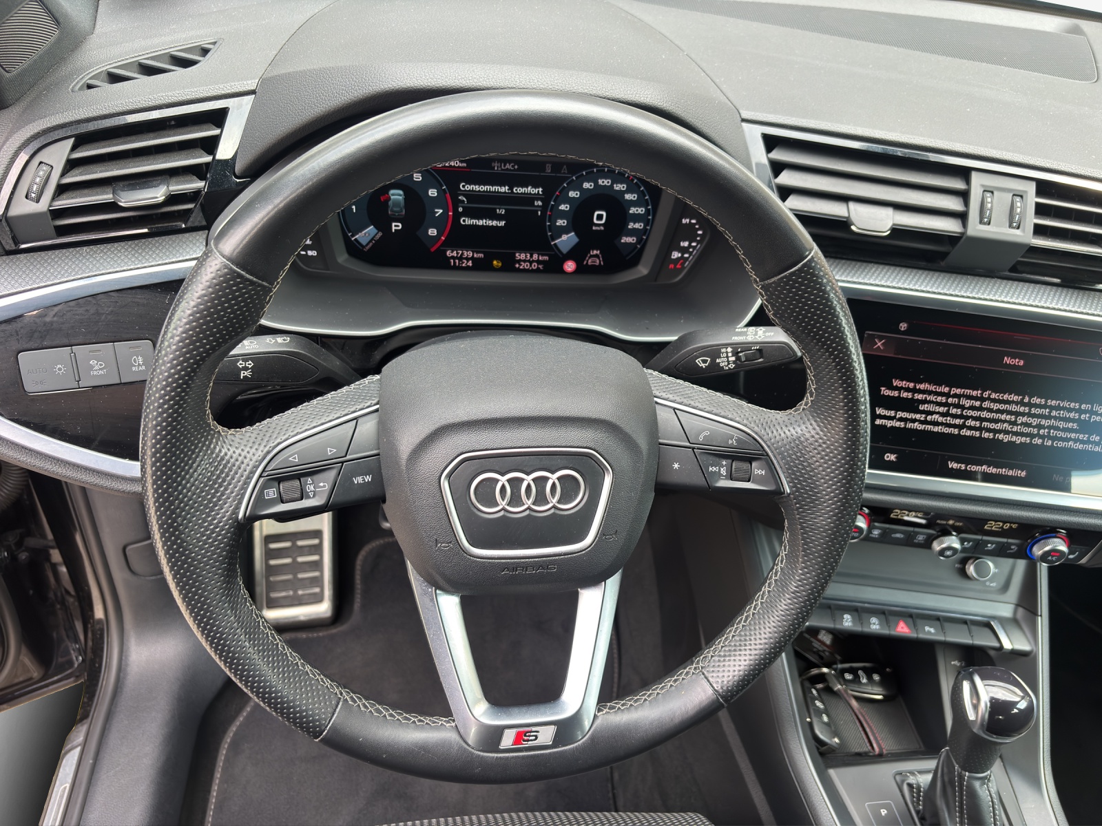 AUDI Q3 40 TFSI S line quattro S-tronic-image-9
