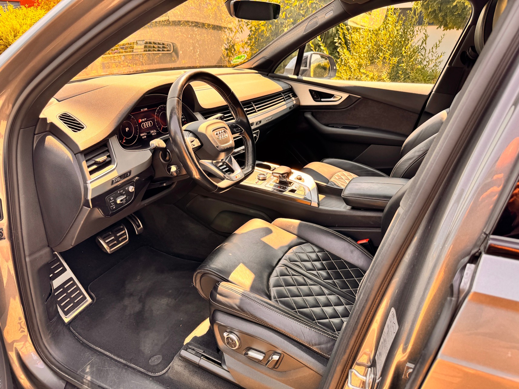 AUDI SQ7 4.0 TDI quattro tiptronic-image-6