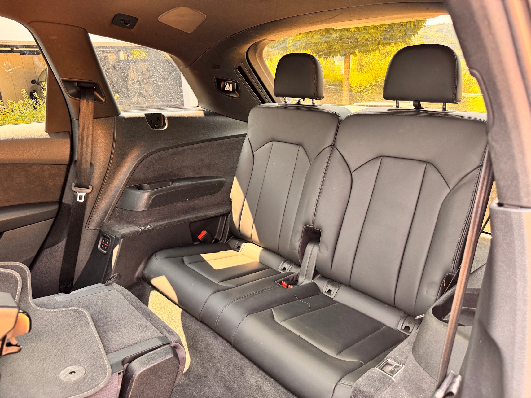 AUDI SQ7 4.0 TDI quattro tiptronic-image-11
