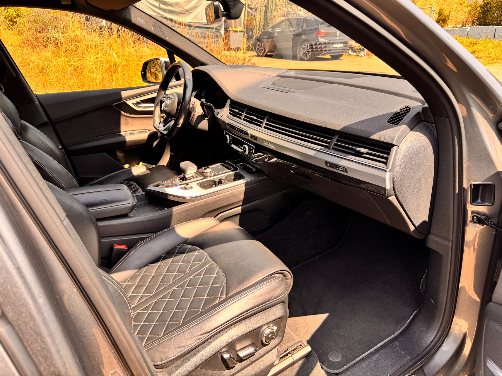 AUDI SQ7 4.0 TDI quattro tiptronic-image-9
